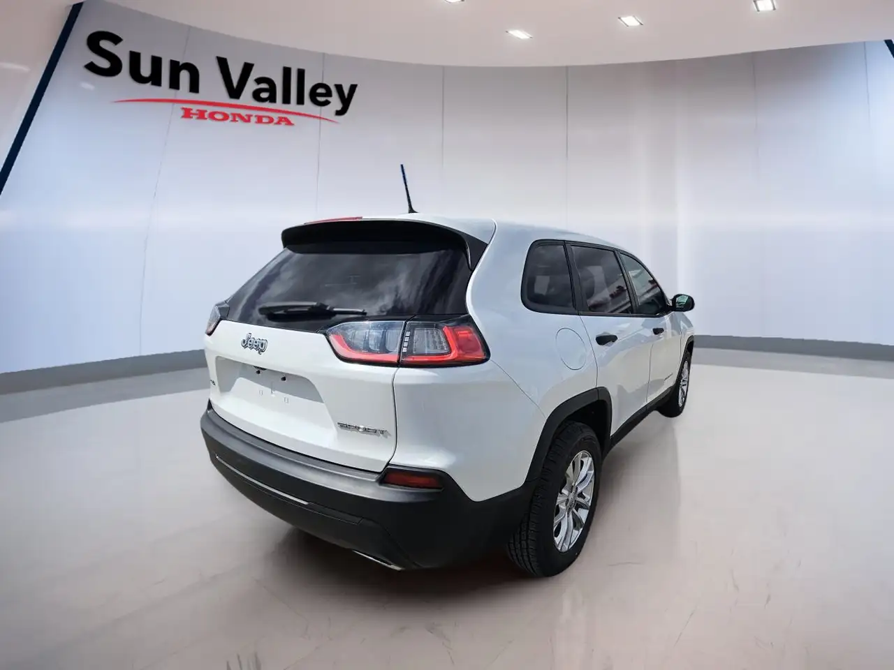 Jeep Cherokee снимка Jeep Cherokee