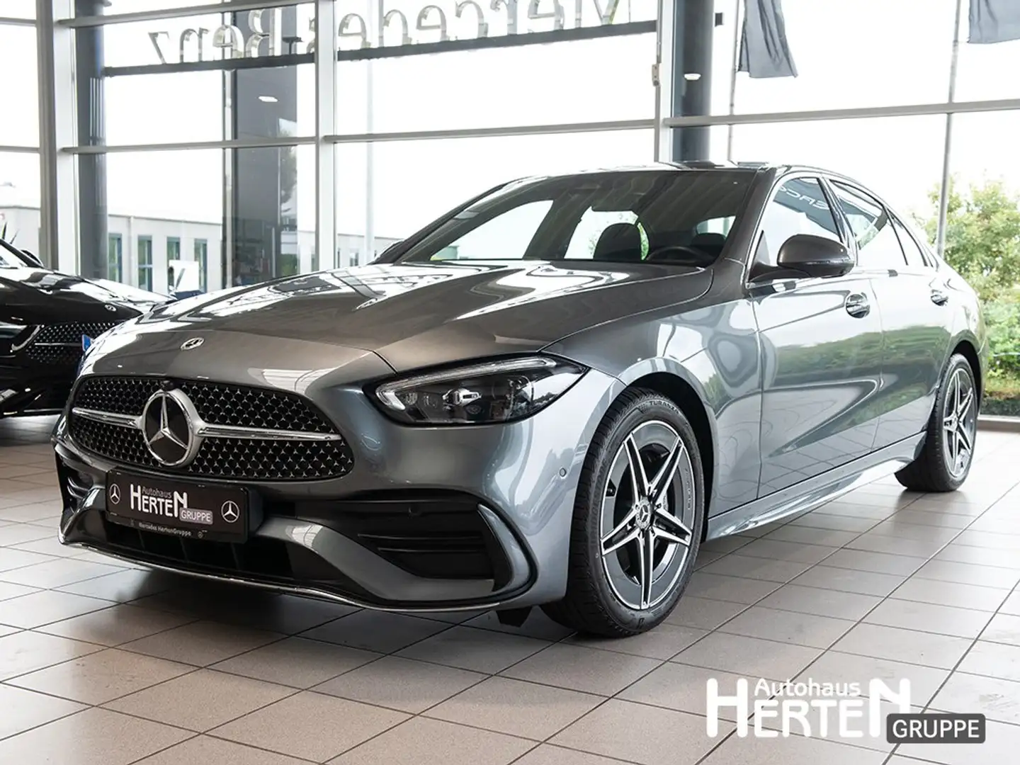 Mercedes-Benz C 300 +AMG+DIGITAL-L.+360°+WINTER-P.+MEMORY+DAB+ Grijs - 1