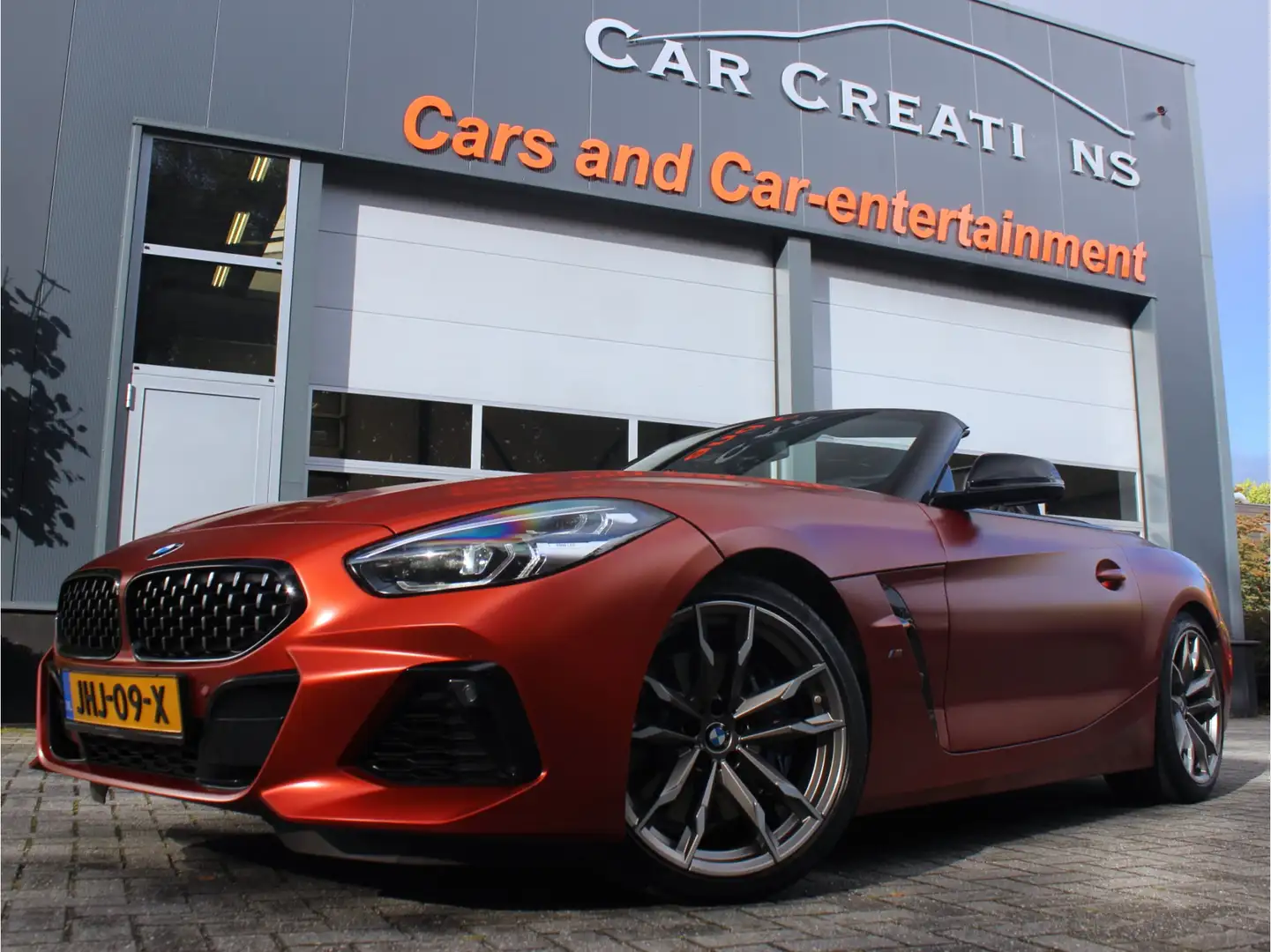 BMW Z4 Roadster M40i First Edition Frozen Orange Orange - 1