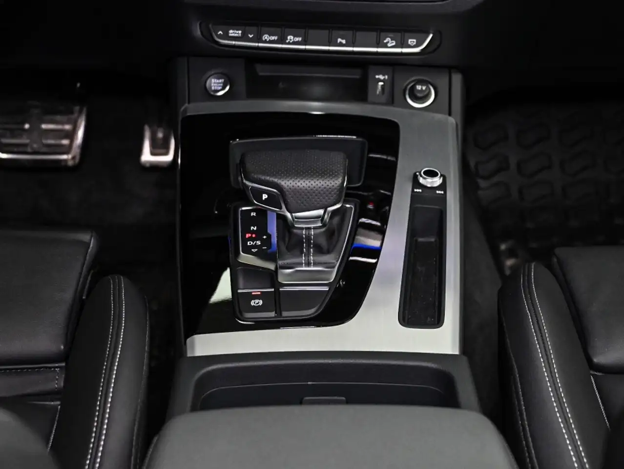 Audi Q5 снимка Audi Q5
