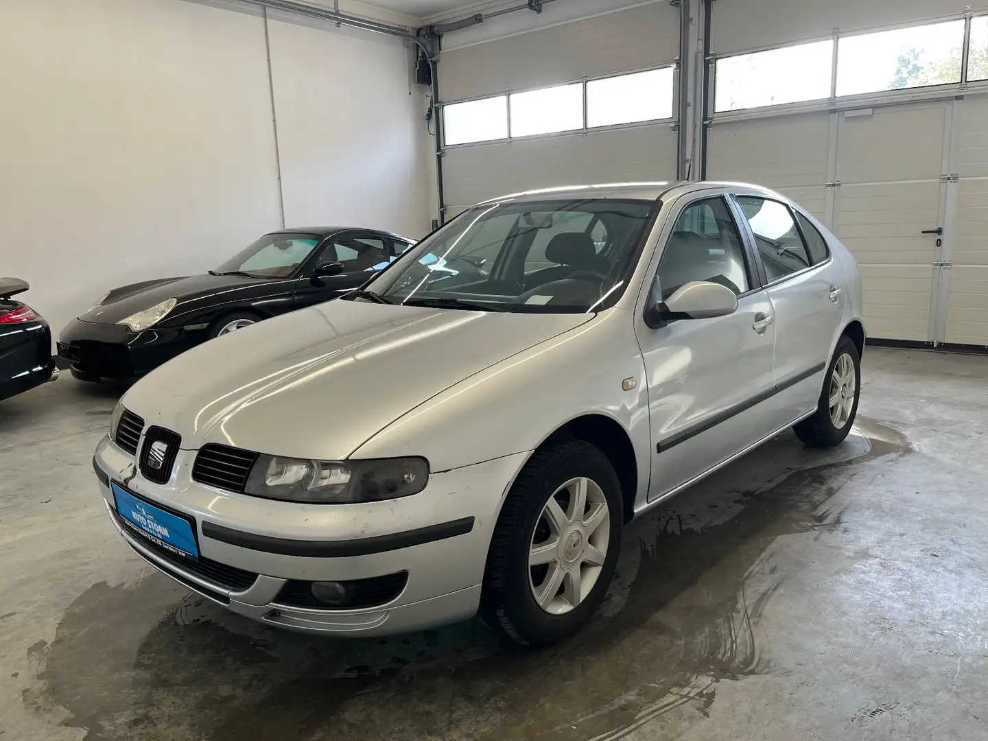 SEAT Leon 1.6 Torro *Klimaauto *TÜV *2-Hand KlimaA+LM+SportS Silber - 1