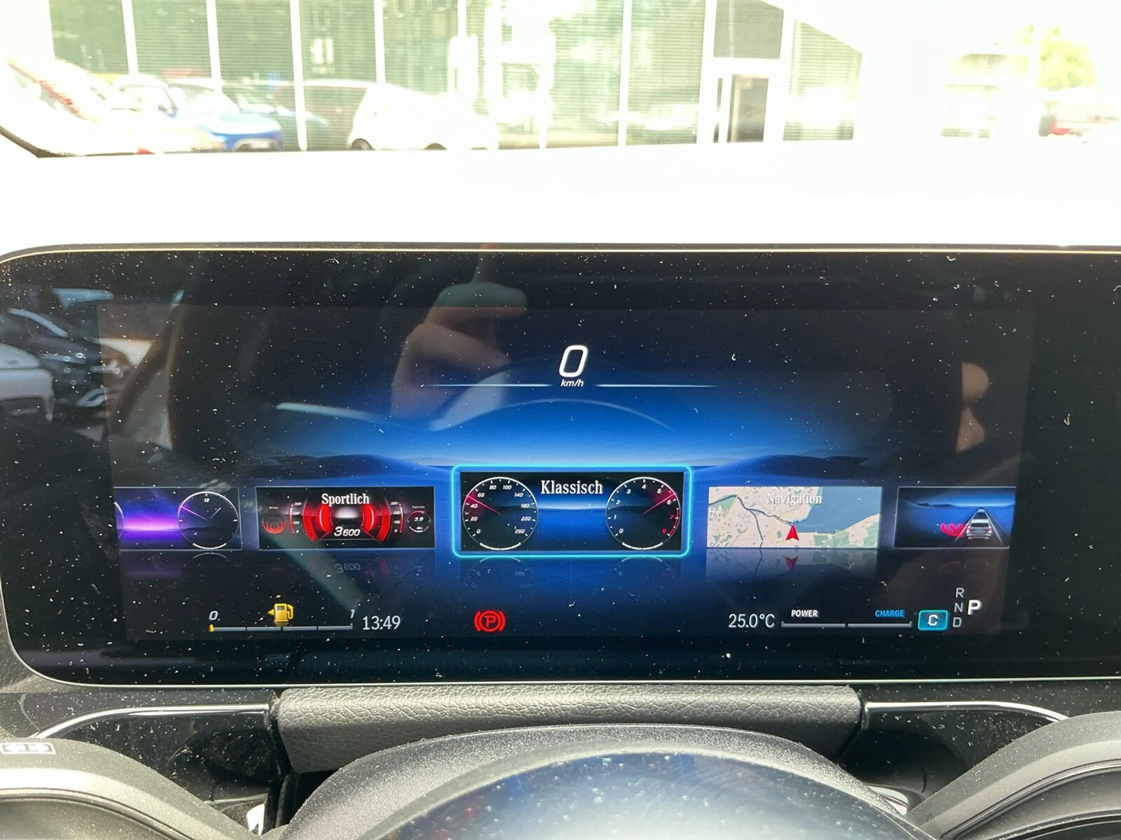 Mercedes-Benz GLA 220 GLA 220 4M Progr Advanced RüKam LED Distro AHK — photo 12
