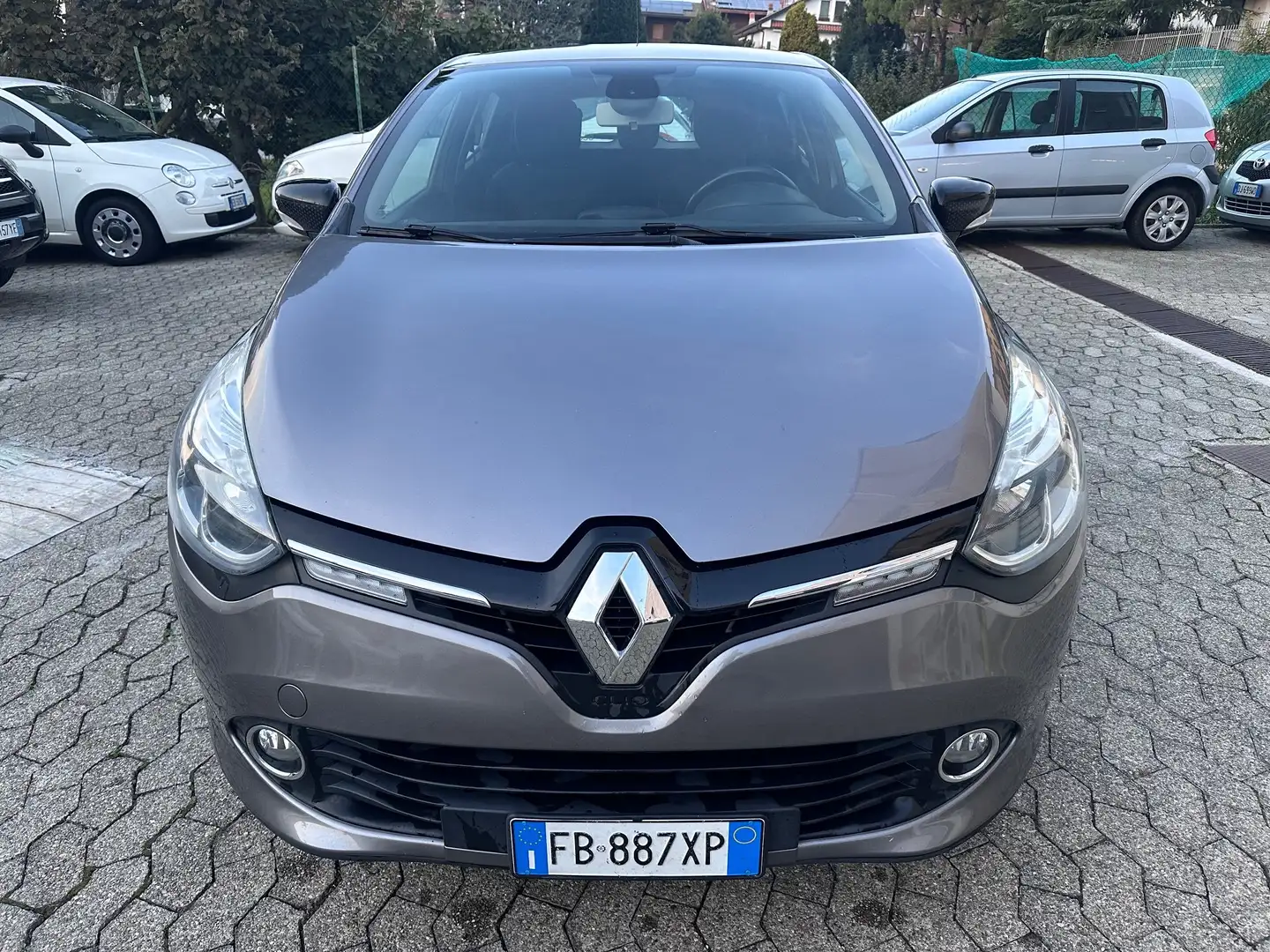 Renault Clio 1.5 dCi 90CV Energy Intens*NEOPATENTATI Grijs - 2