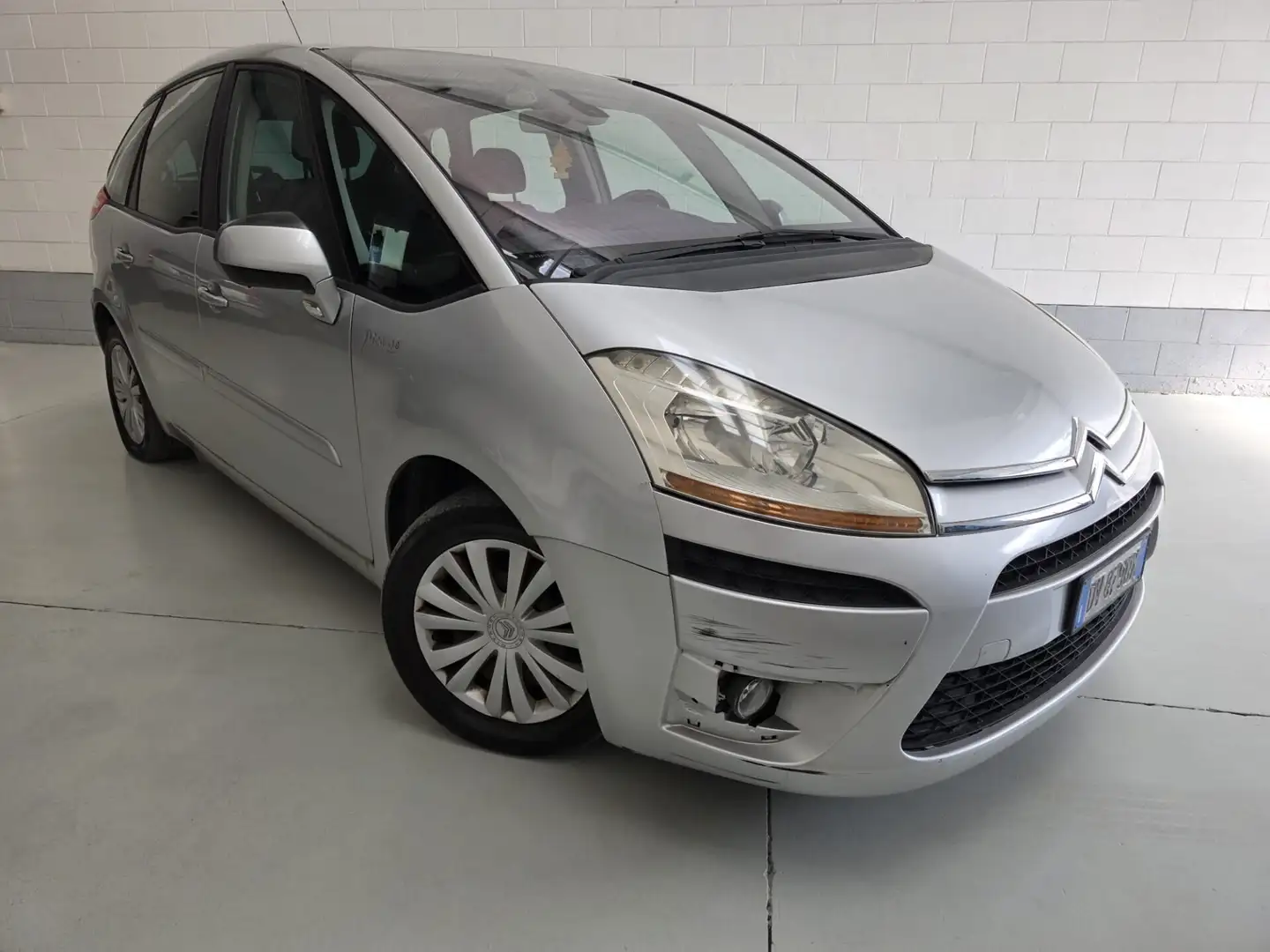 Citroen C4 Picasso 1.6 HDi 110 FAP NEOPATENTATI Argento - 2