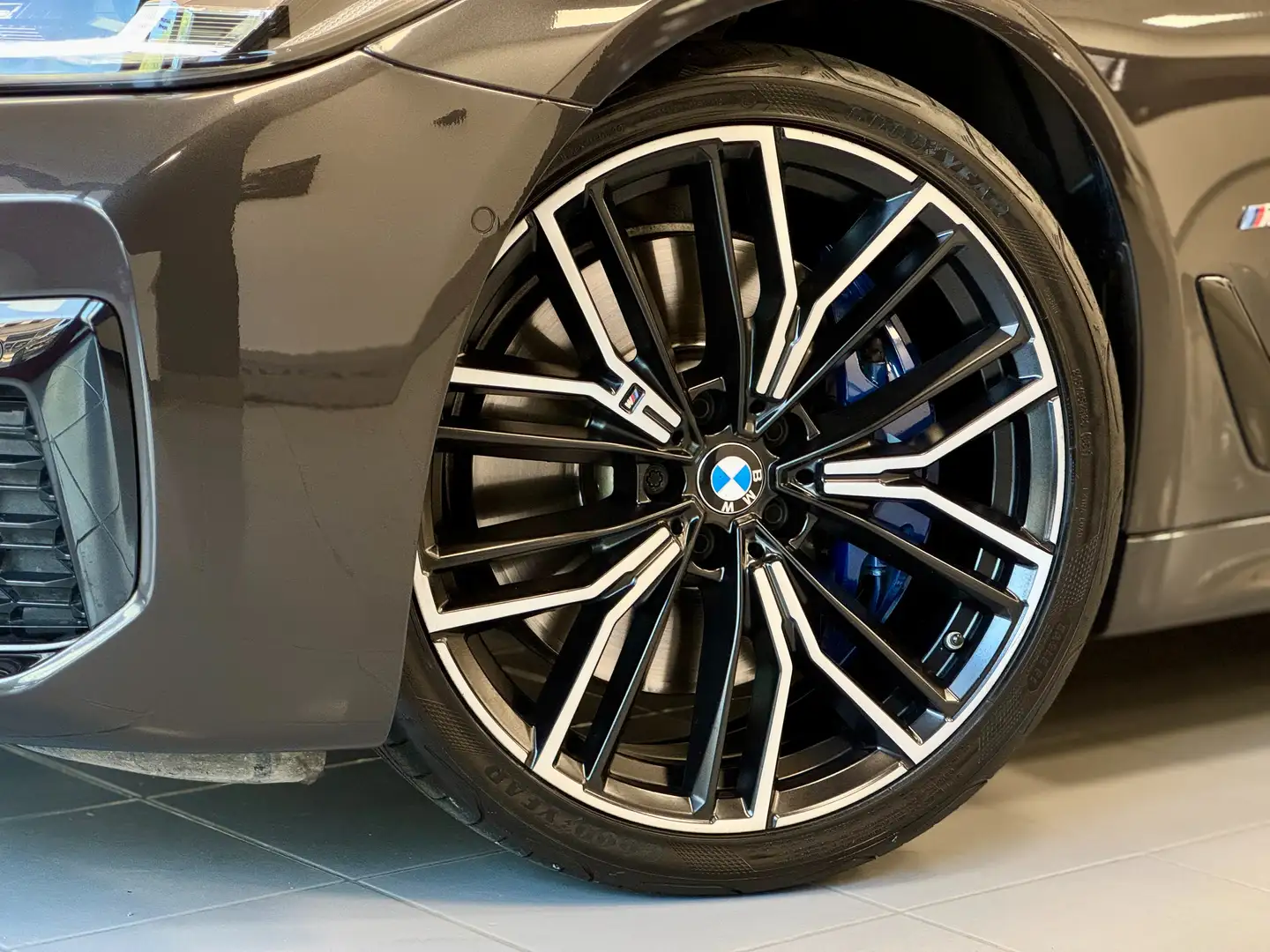 BMW 540 i 3.0 333cv Touring mhev 48V xdrive Msport auto Grigio - 2