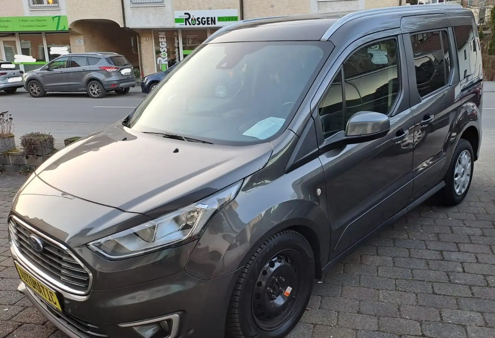 Ford Tourneo Connect *Top*Automatik*Titanium*Eco Blue*TÜV 02/2027* Grijs - 2
