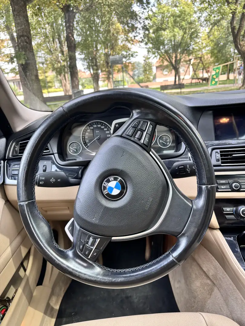 BMW 520 520d Touring BluePerformance Sport-Aut. - 2