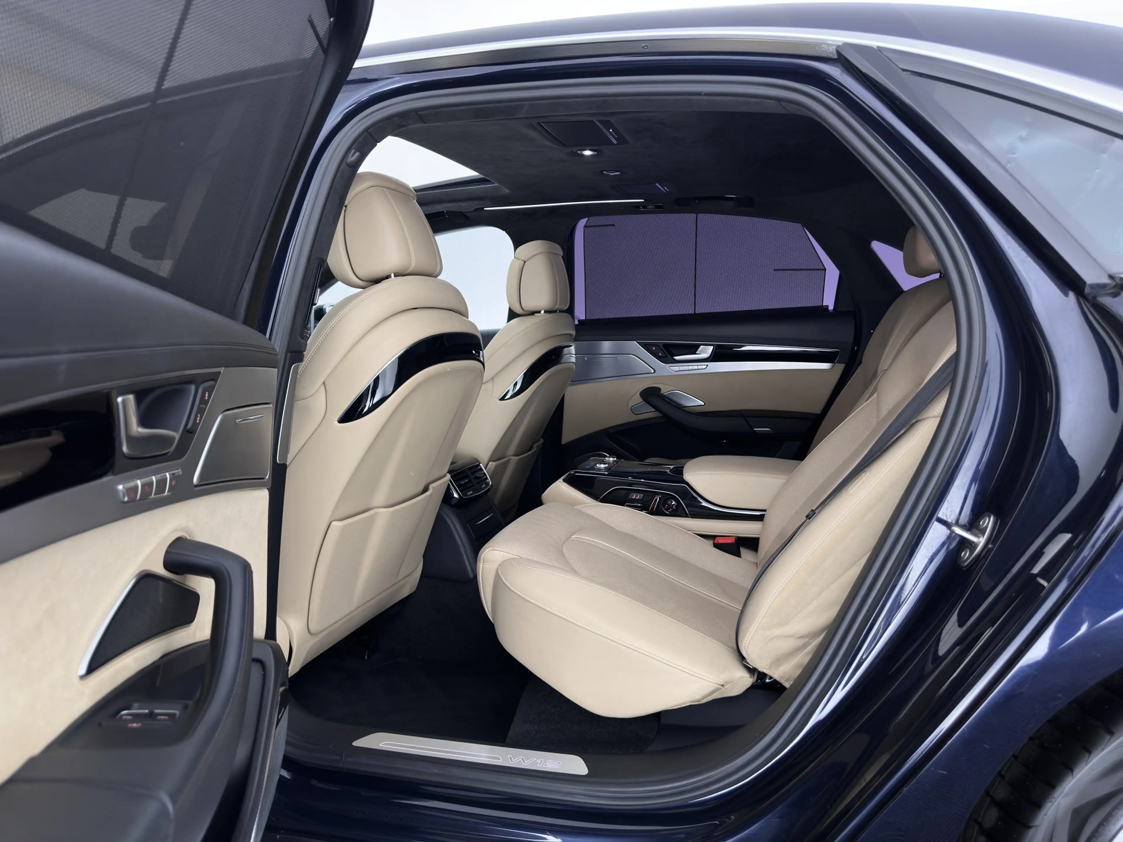 Audi A8 6.3 W12 quattro Lang Pro Line+ * Full Options * — photo 10