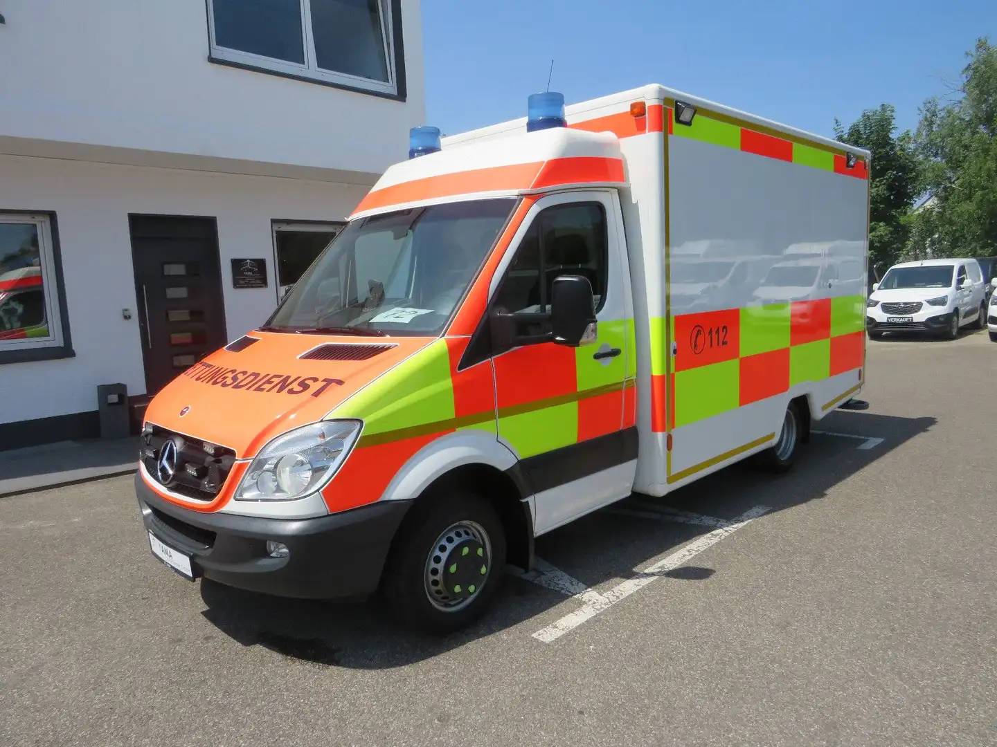 Mercedes-Benz Sprinter 516 CDI Rettungswagen * KLIMA * Wit - 1
