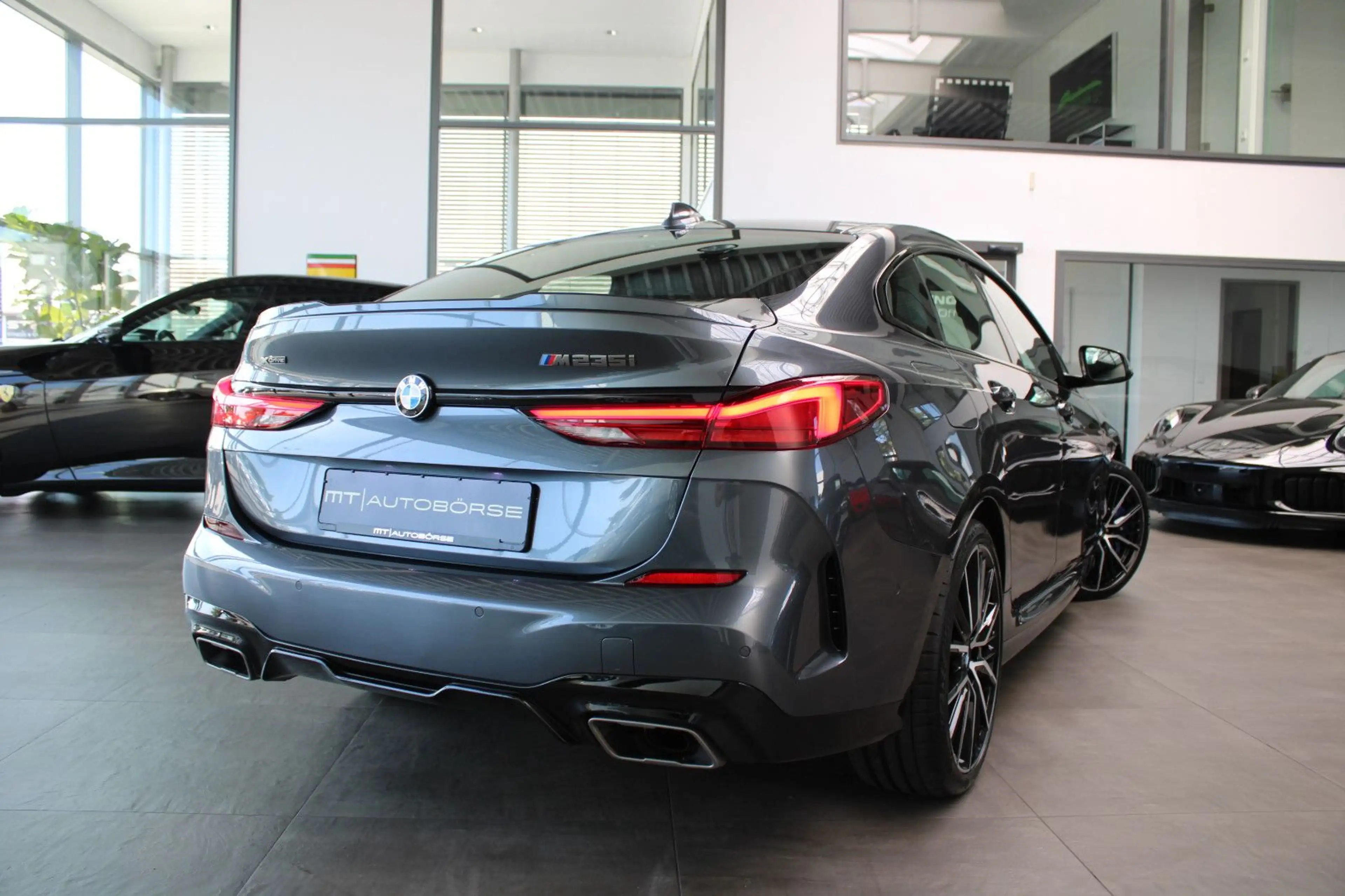 BMW 235 *GRAN COUPE* XDRIVE SPORT-AUTOMATIC! — photo 5