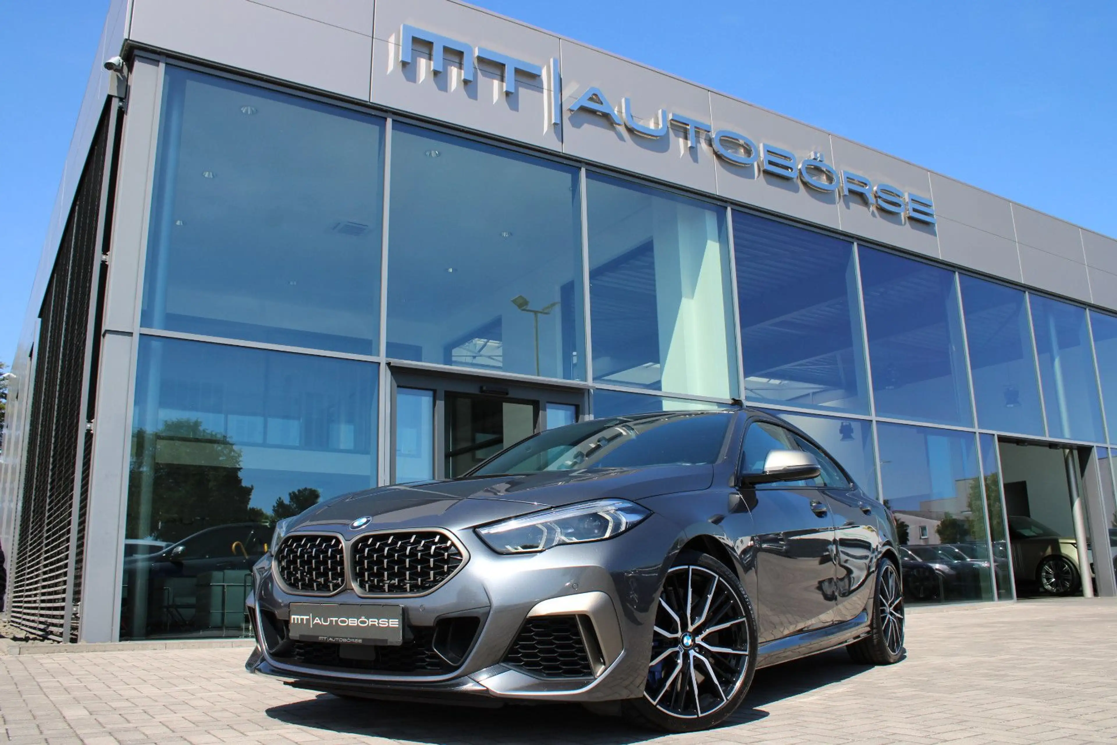 BMW 235 *GRAN COUPE* XDRIVE SPORT-AUTOMATIC!