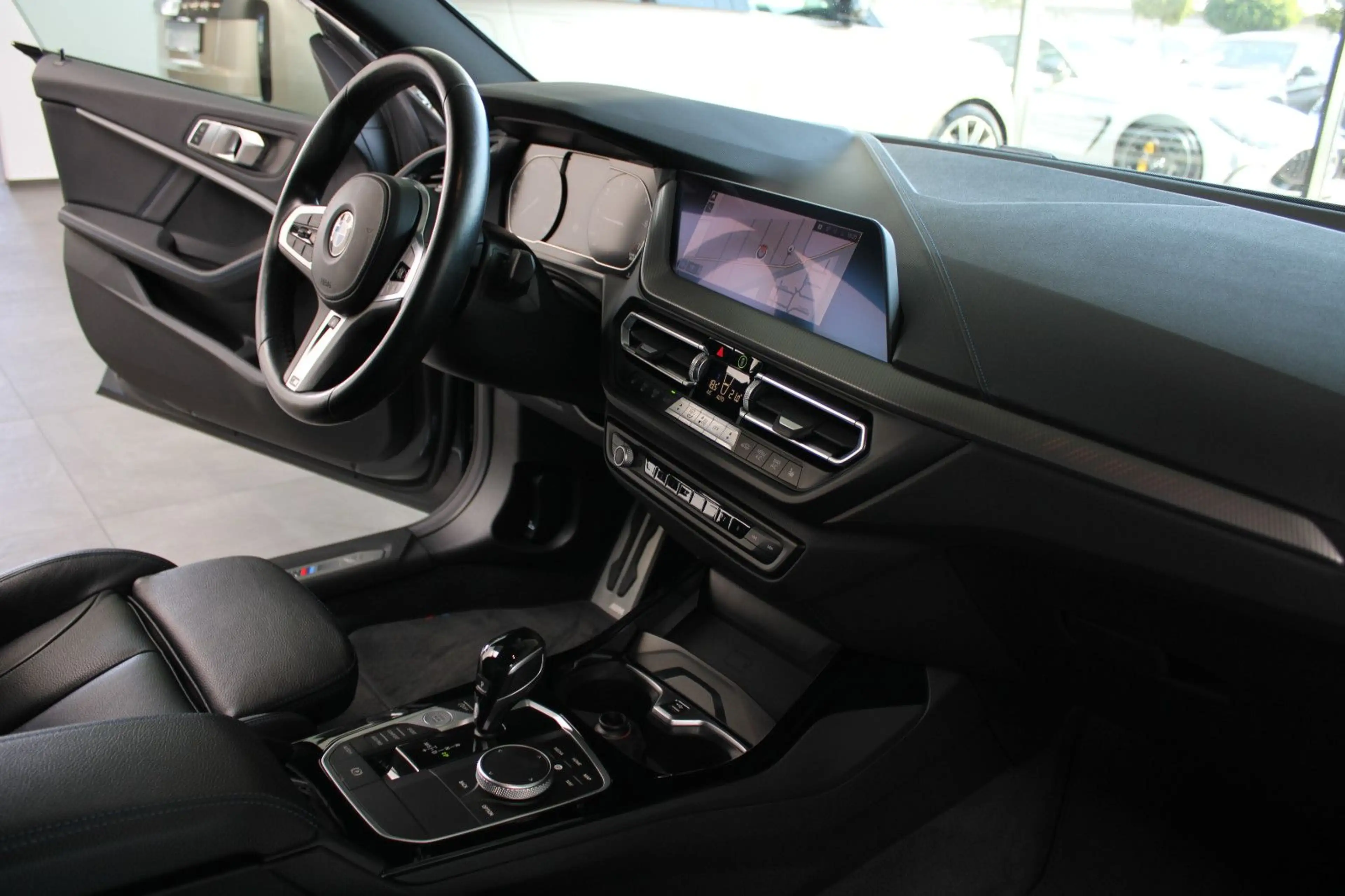 BMW 235 *GRAN COUPE* XDRIVE SPORT-AUTOMATIC! — photo 6