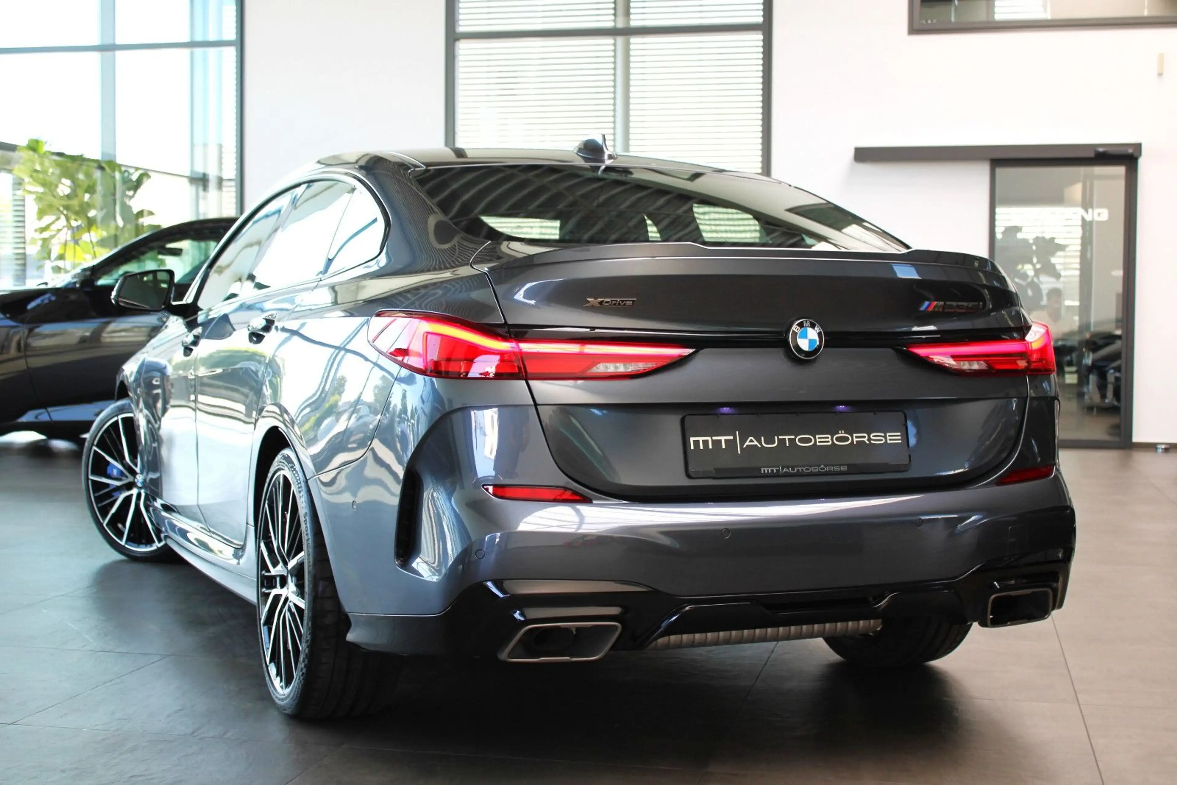 BMW 235 *GRAN COUPE* XDRIVE SPORT-AUTOMATIC! — photo 12