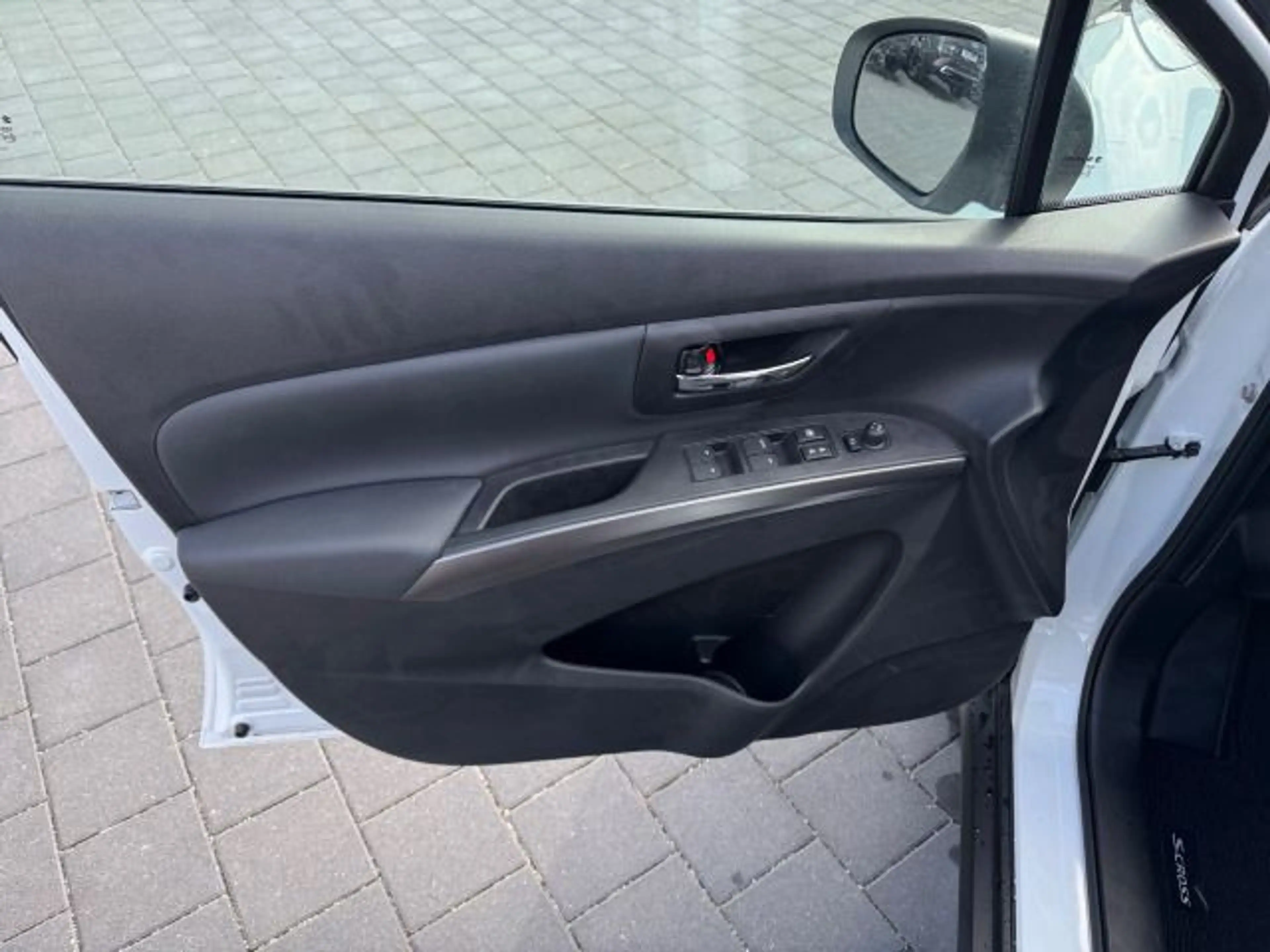 Suzuki SX4 S-Cross S-CROSS 1.4 COMFORT+ ALLGRIP HYBRID — photo 14