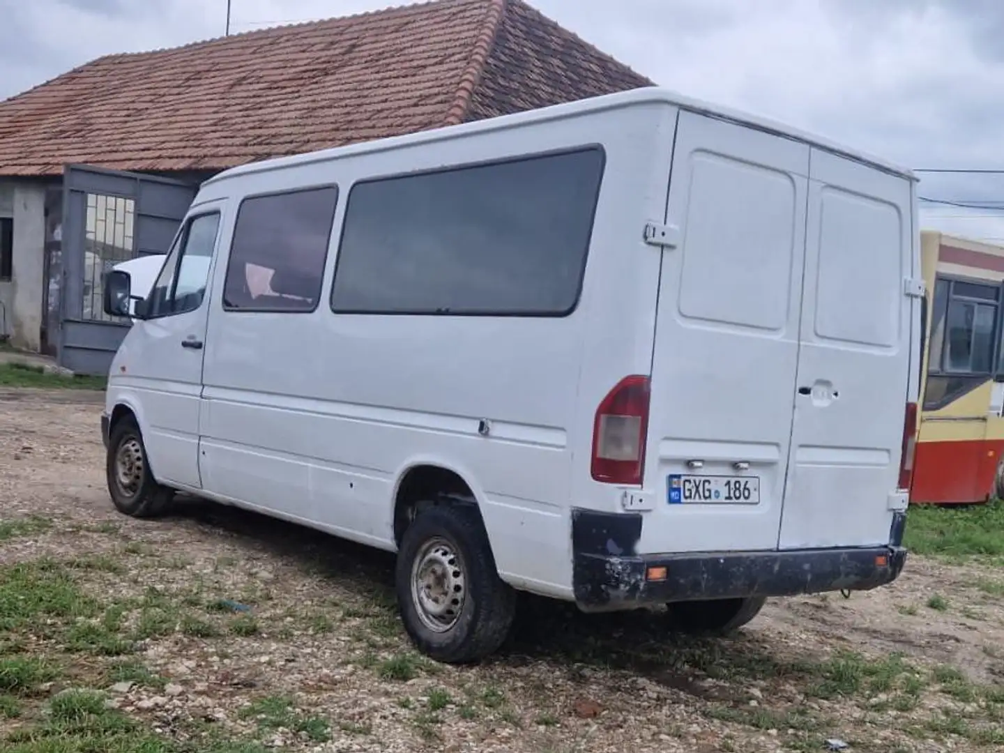 Mercedes-Benz Sprinter 312D - 2