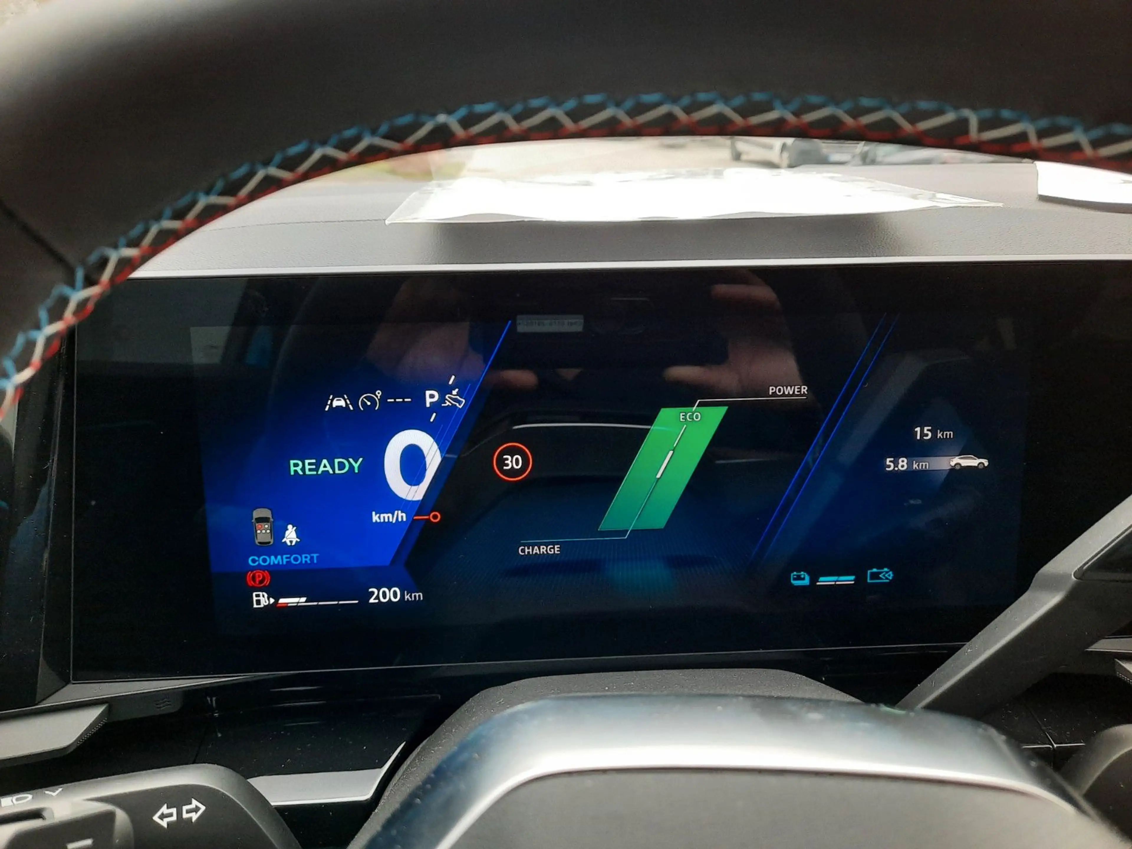 Renault Rafale 200 E-Tech Full Hybrid Esprit Alpine Matr — photo 12