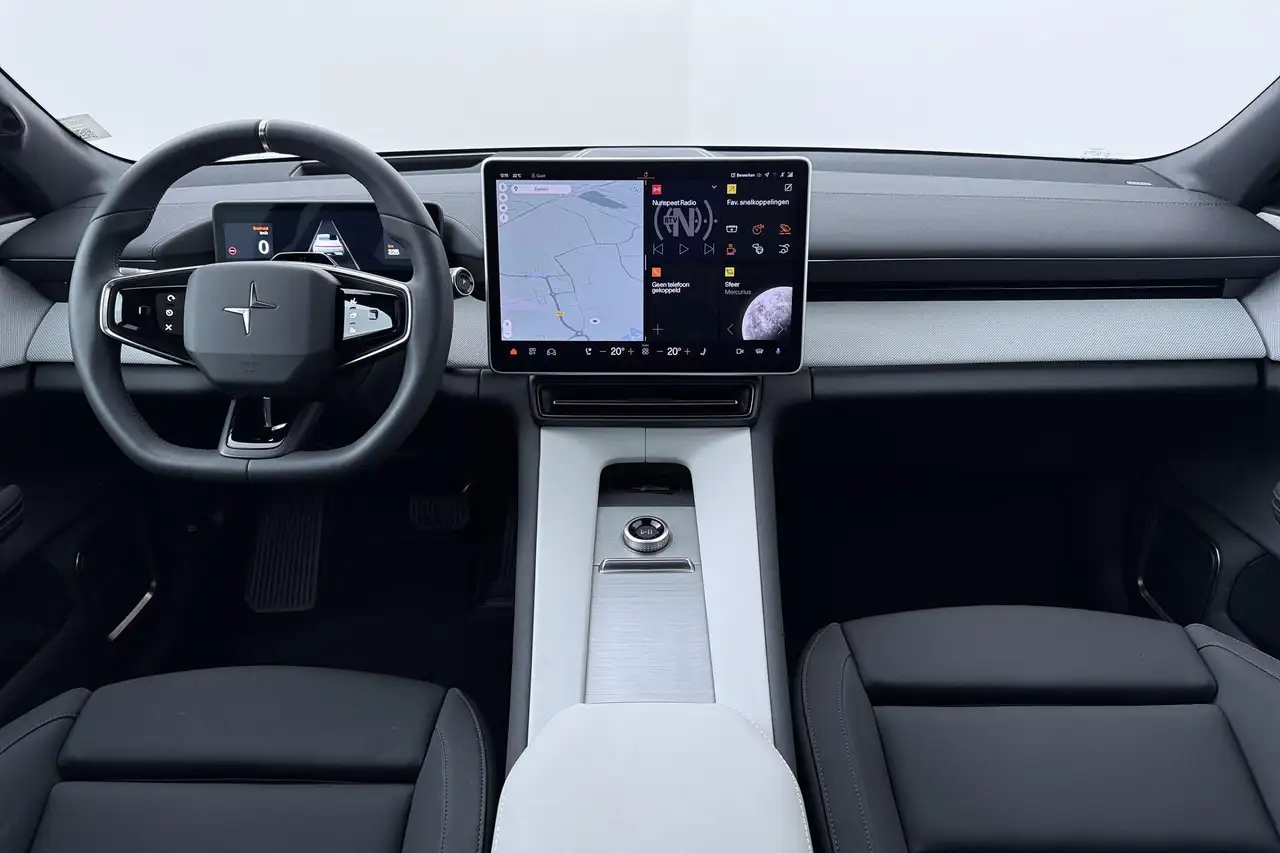 Polestar 4 2024