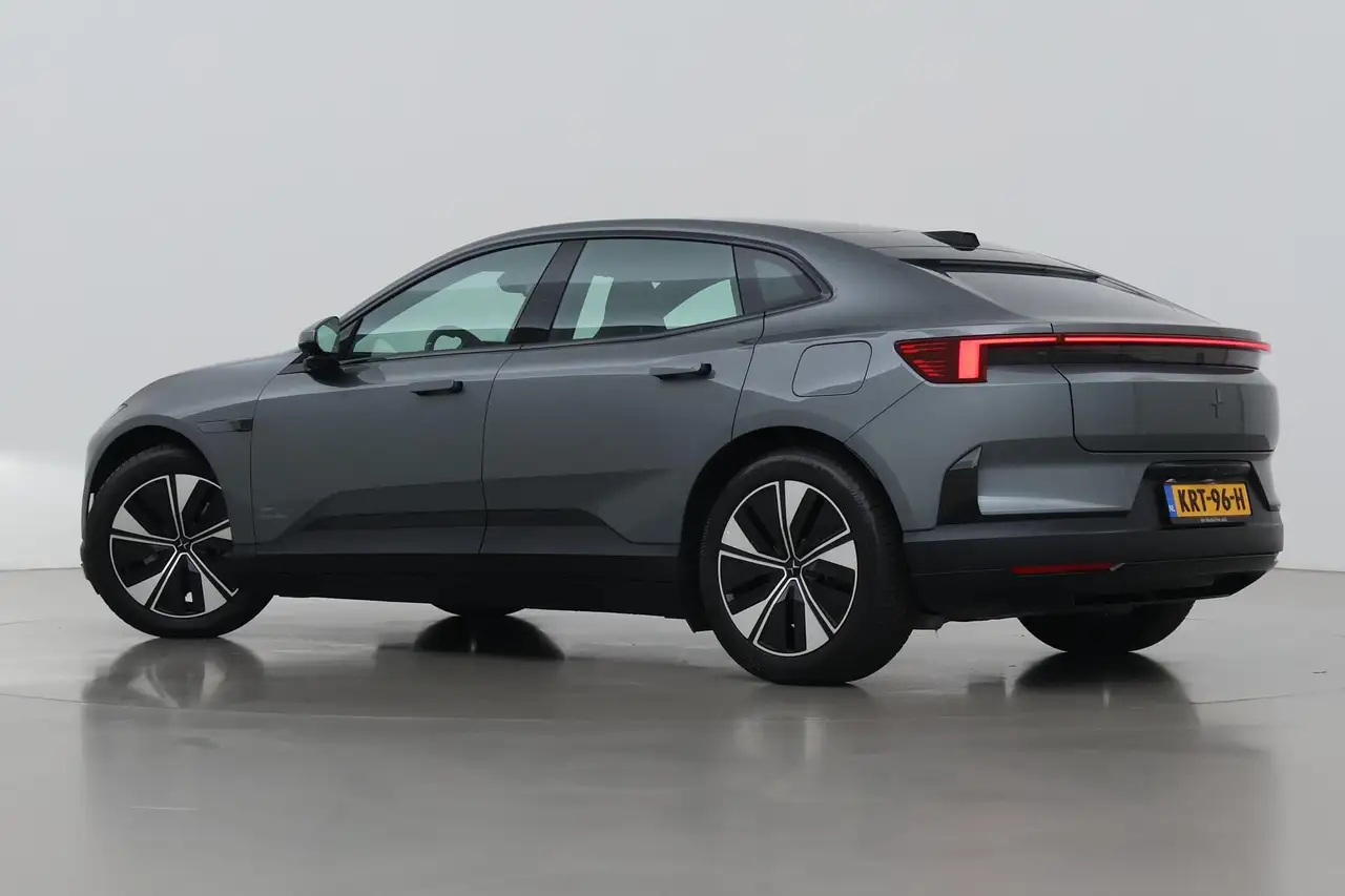 Polestar 4 2024