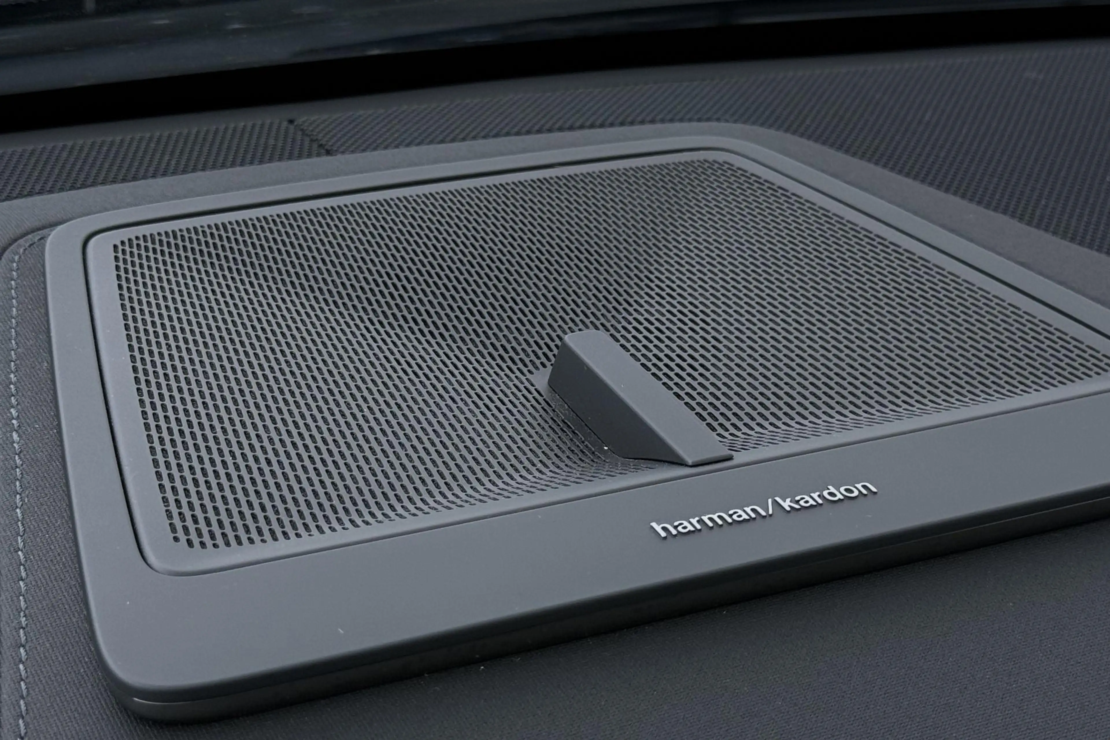 Polestar 4 Long Range Single motor Plus 100 kWh | Plus | Pilo — photo 12