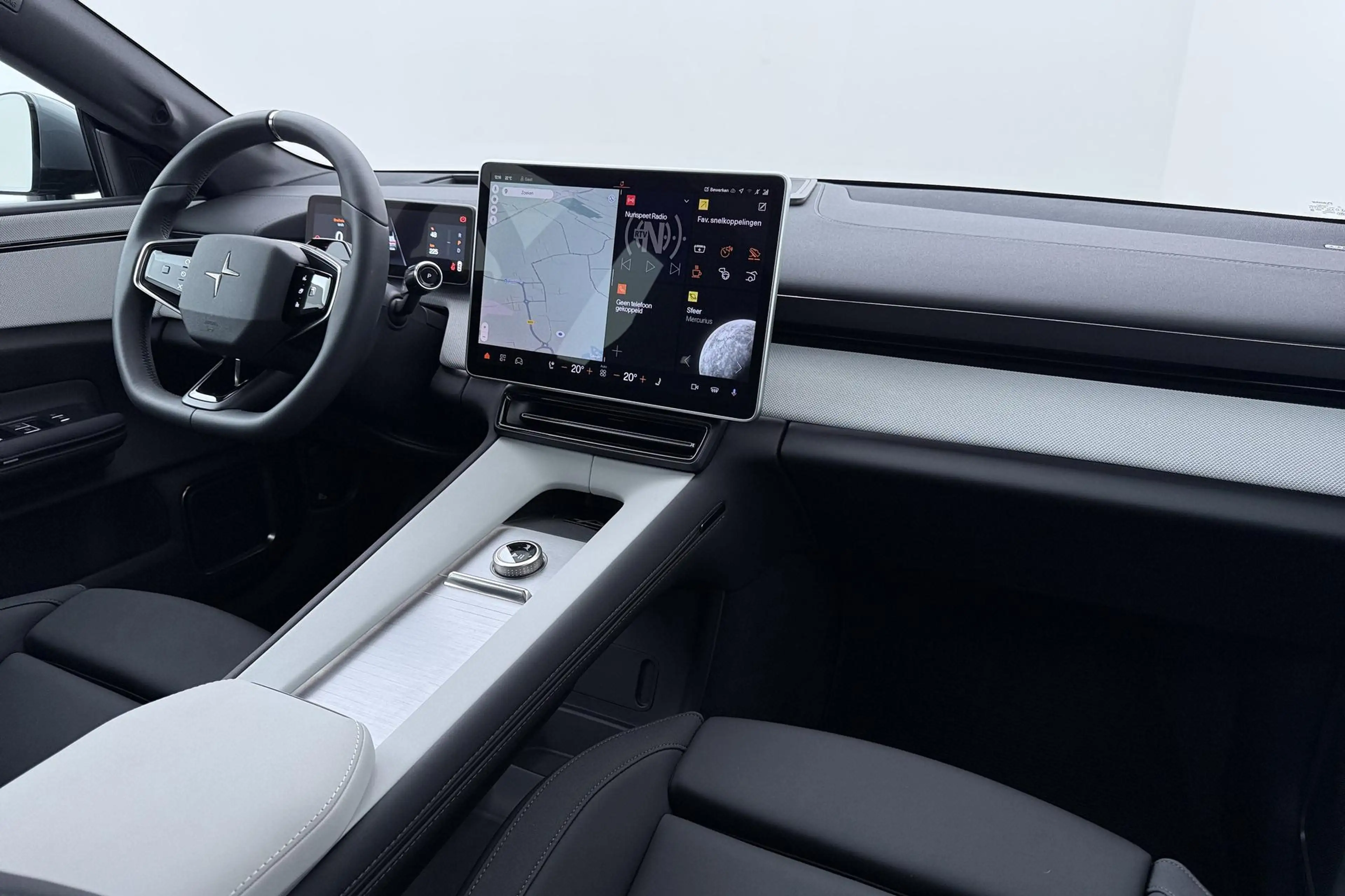 Polestar 4 Long Range Single motor Plus 100 kWh | Plus | Pilo — photo 17
