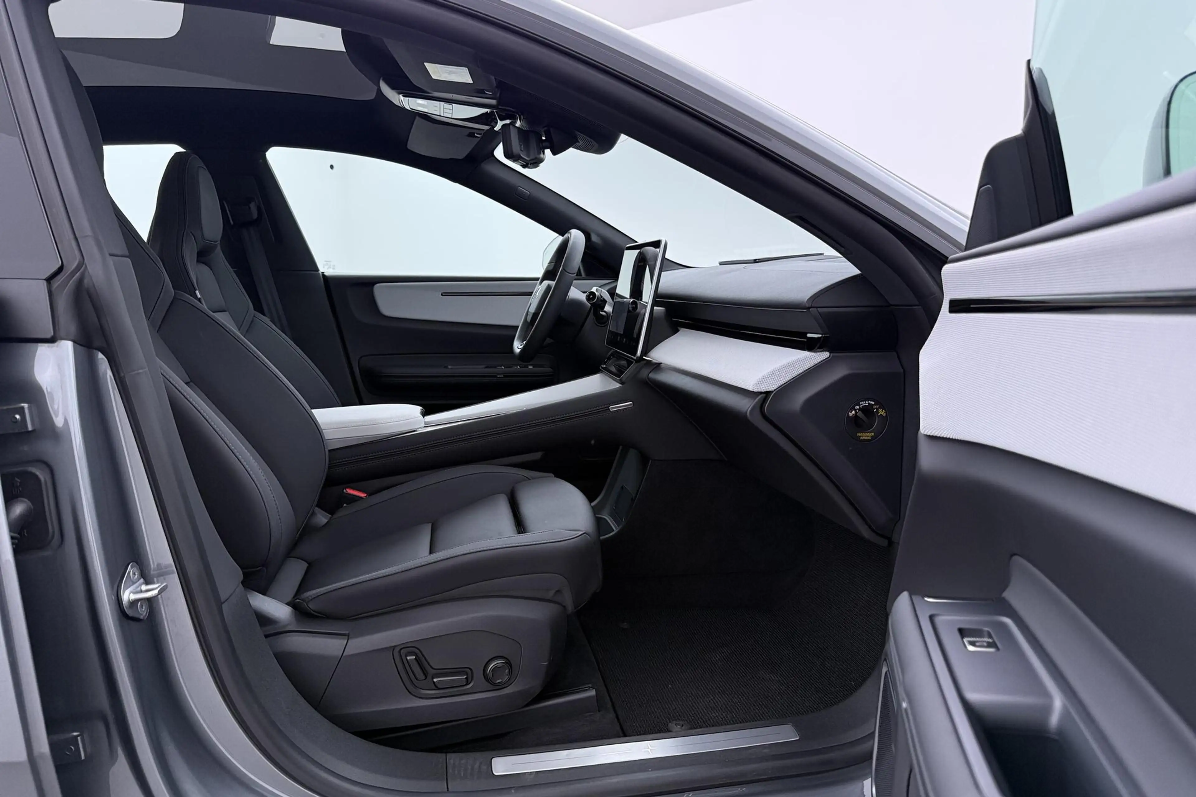 Polestar 4 Long Range Single motor Plus 100 kWh | Plus | Pilo — photo 5