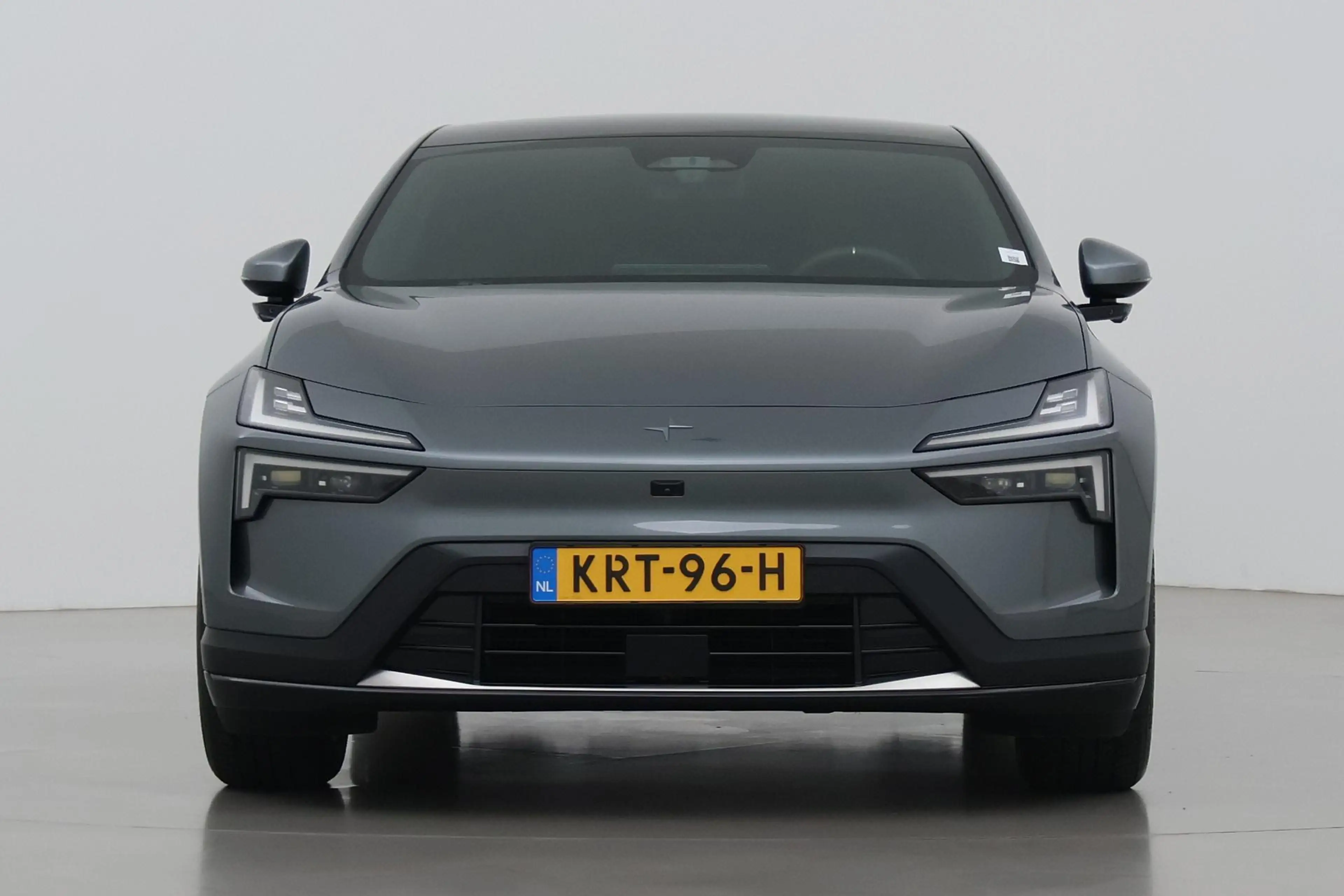 Polestar 4 Long Range Single motor Plus 100 kWh | Plus | Pilo — photo 16