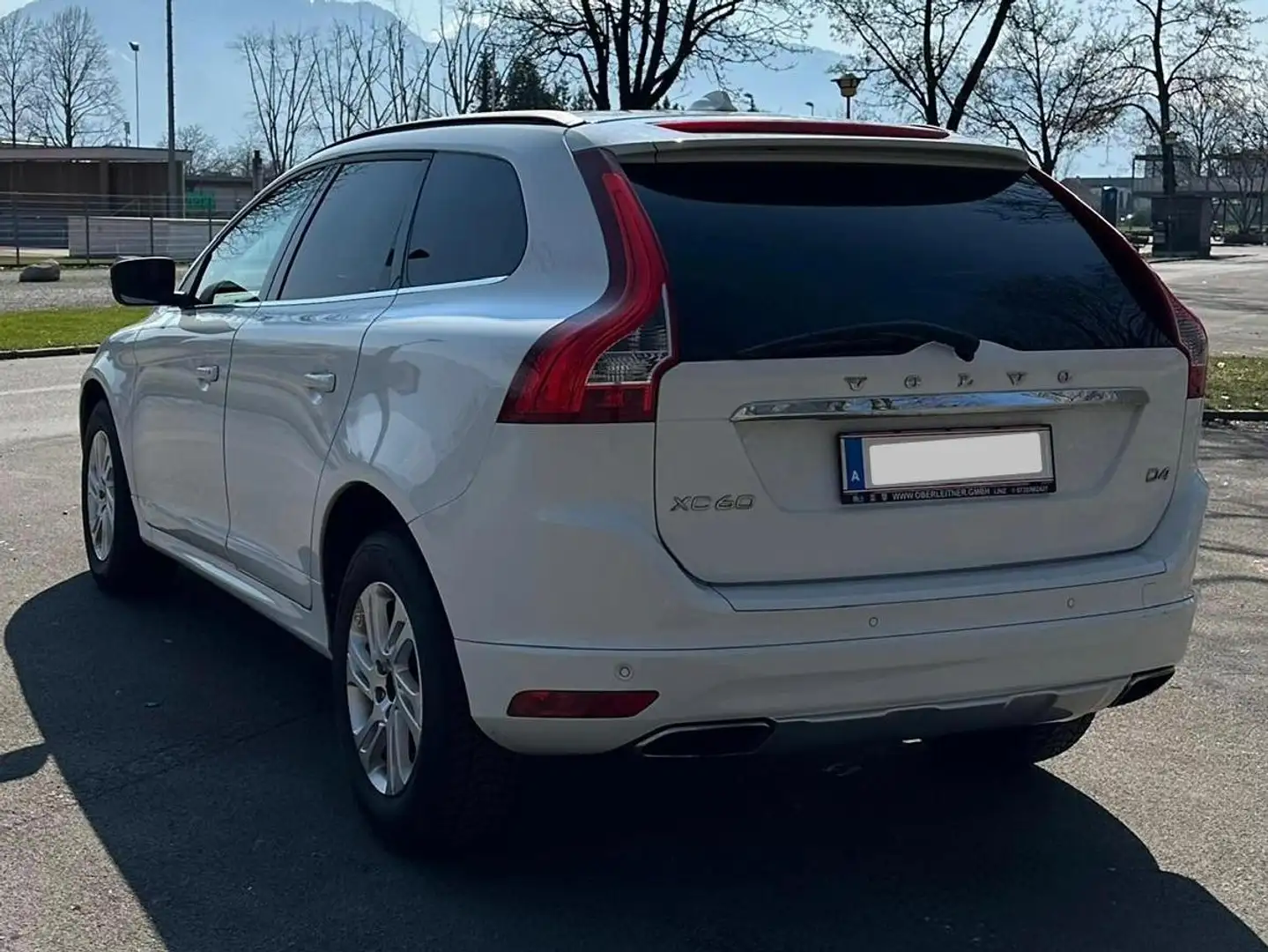 Volvo XC60 XC60 D4 Geartronic Weiß - 2