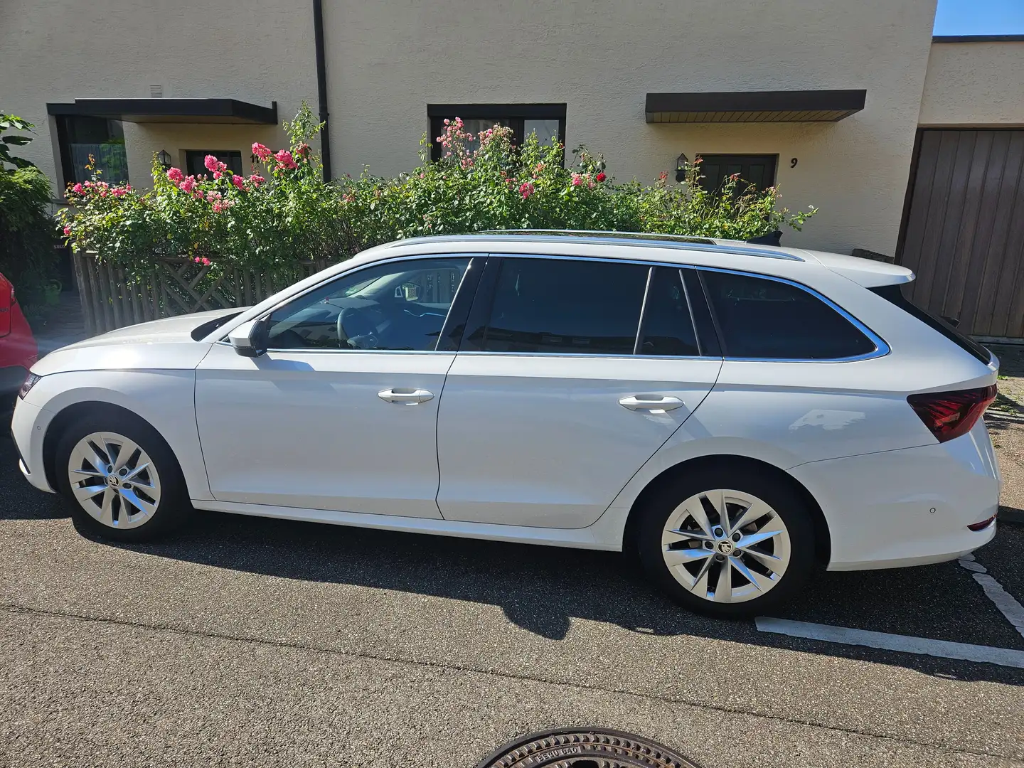 Skoda Octavia Octavia Combi 2.0 TDI DSG First Edition Blanc - 2