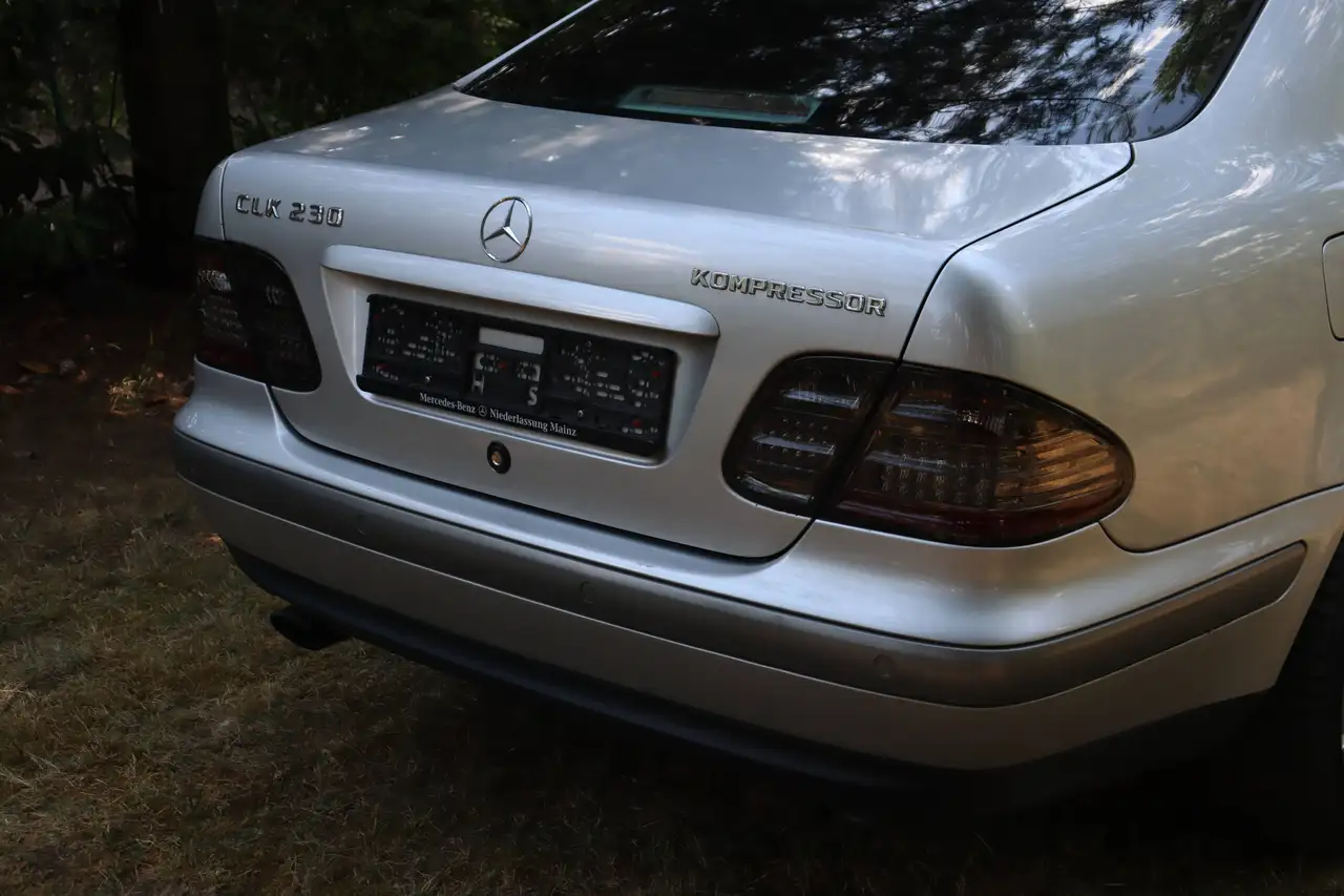 Mercedes-Benz CLK 230 CLK-Klasse Coupe Kompressor Elegance, foto 12