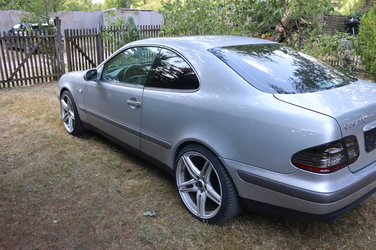 Mercedes-Benz CLK 230 CLK-Klasse Coupe Kompressor Elegance, foto 5