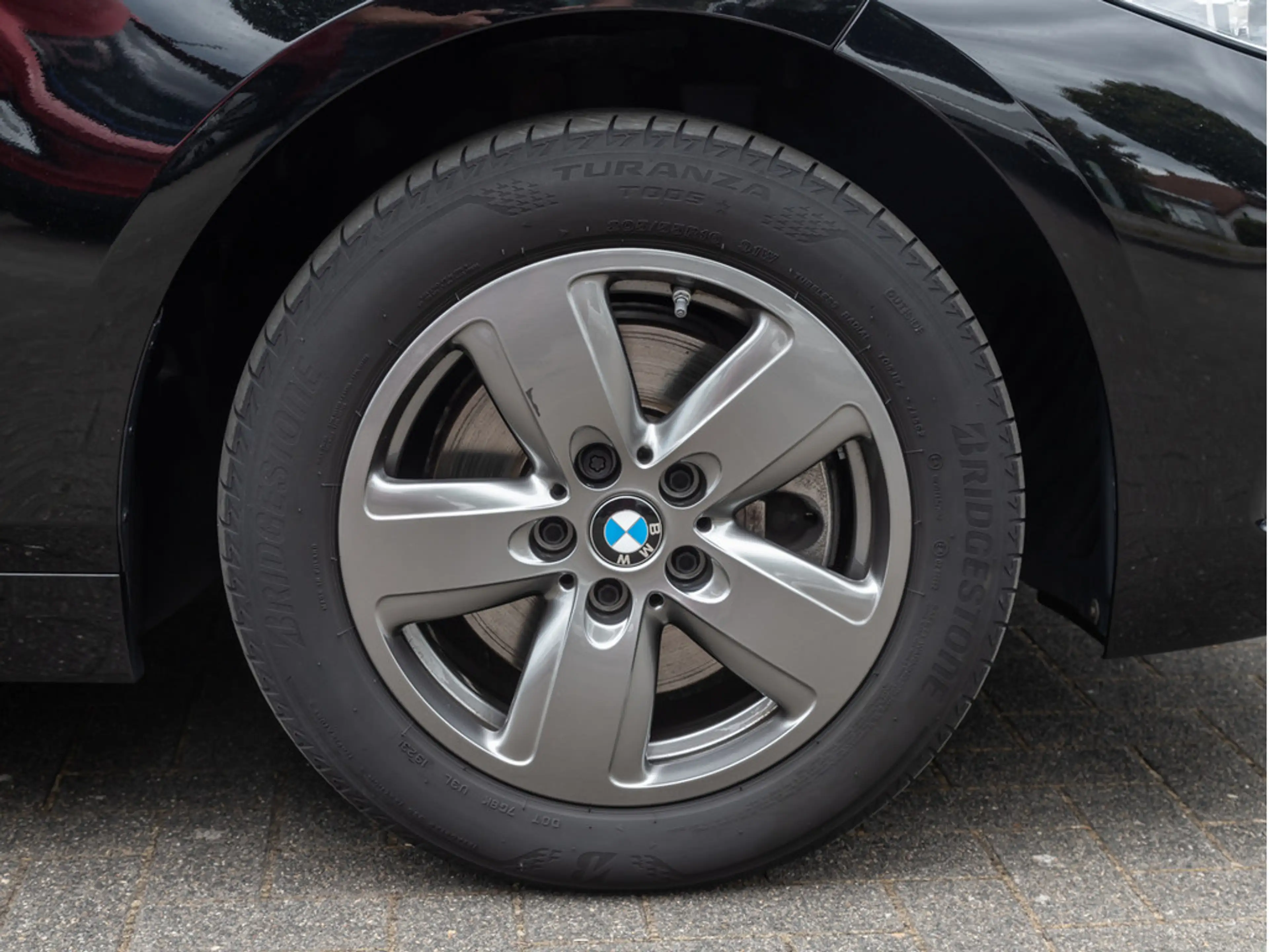 BMW 118 i Advantage LED W-LAN NAVI SHZ PDC KLIMA — photo 10
