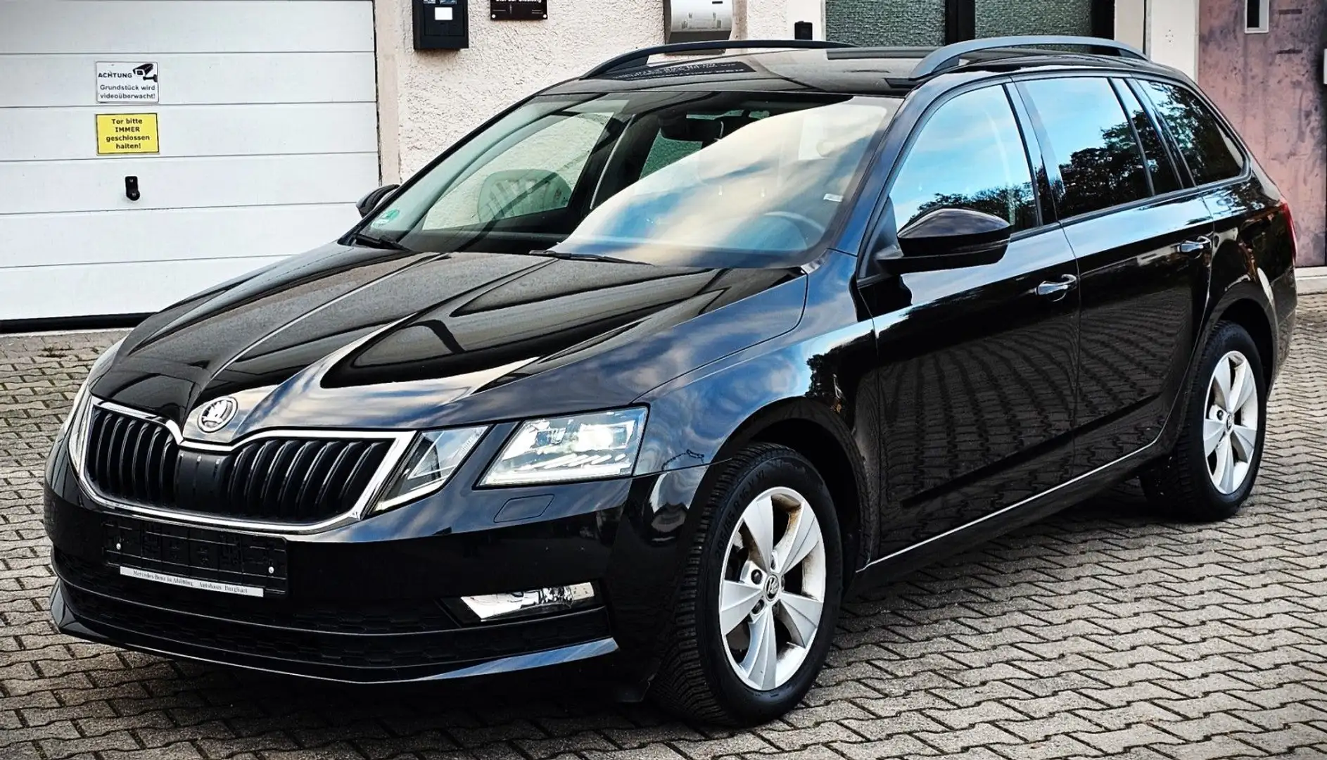Skoda Octavia Combi Tour FACELIFT TÜV NEU ANDROID APPL Negro - 1