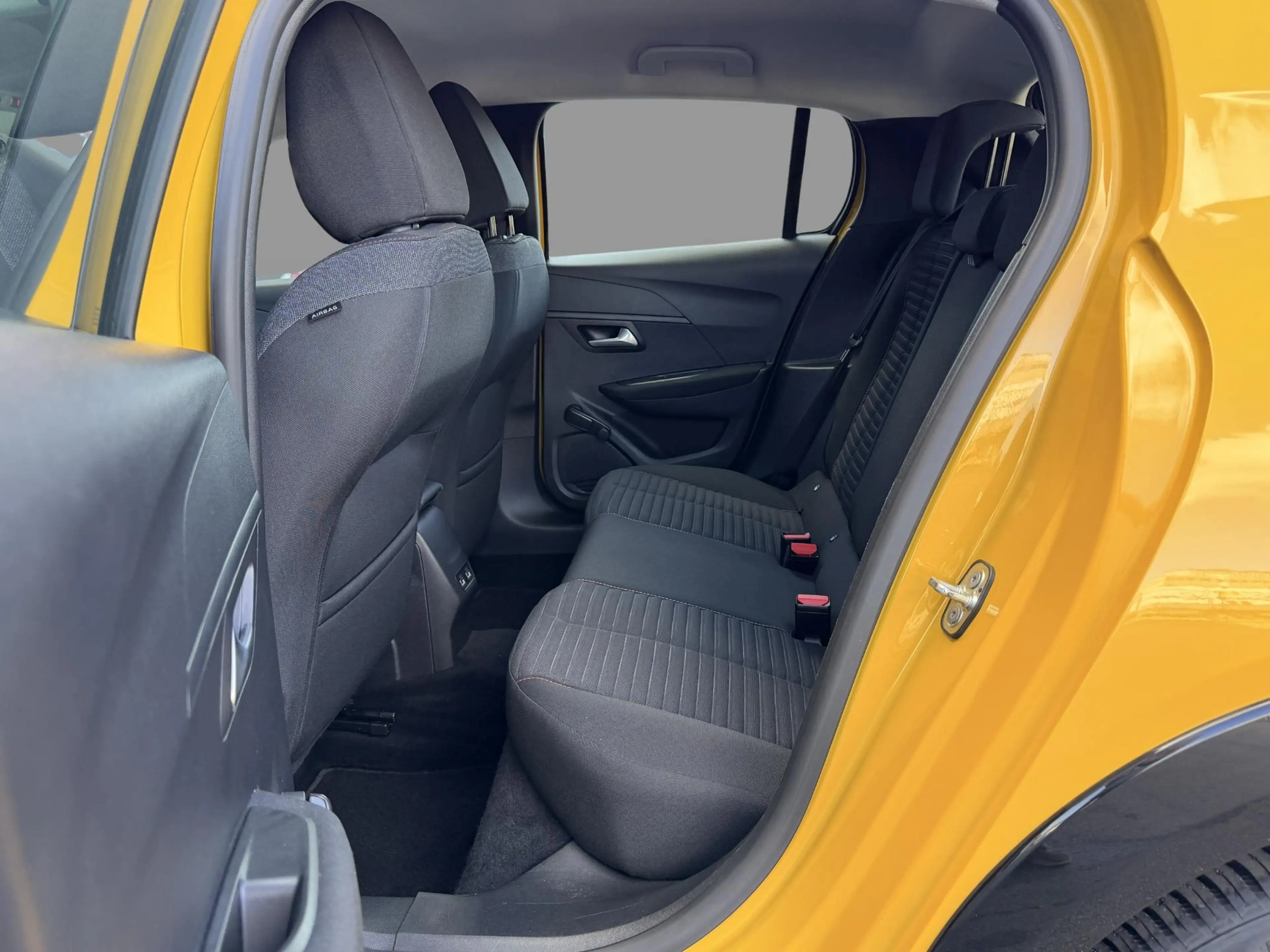 Peugeot e-208 EV Active 50 kWh Black Package SOH 92,5% / Warmtep — photo 8