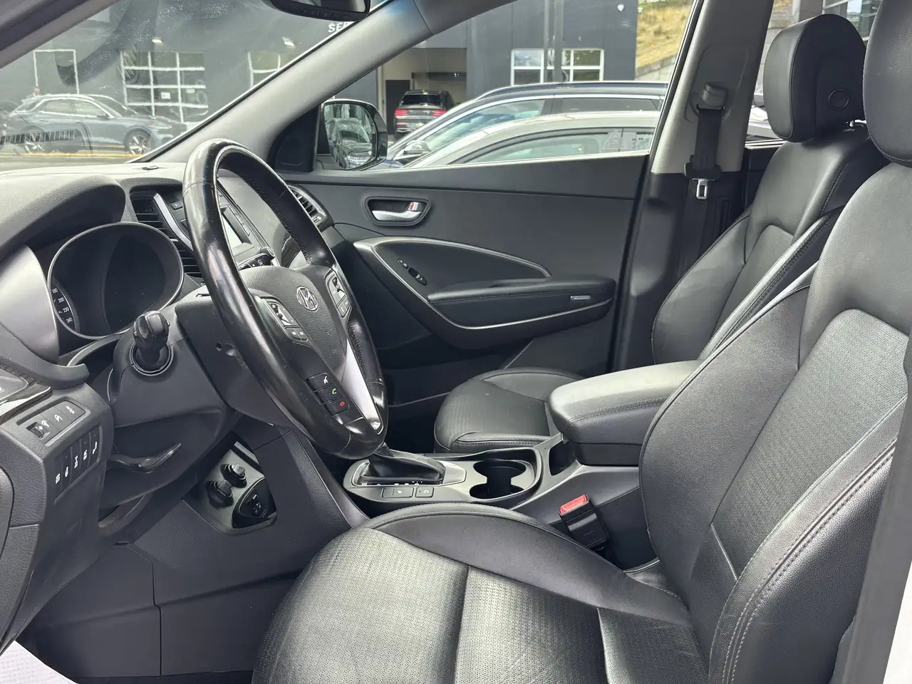 Hyundai SANTA FE снимка Hyundai SANTA FE