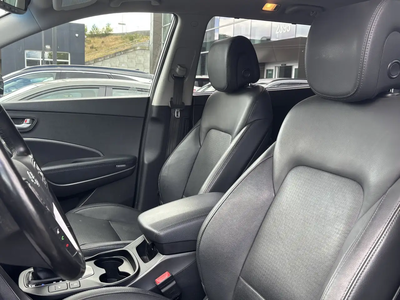 Hyundai SANTA FE снимка Hyundai SANTA FE