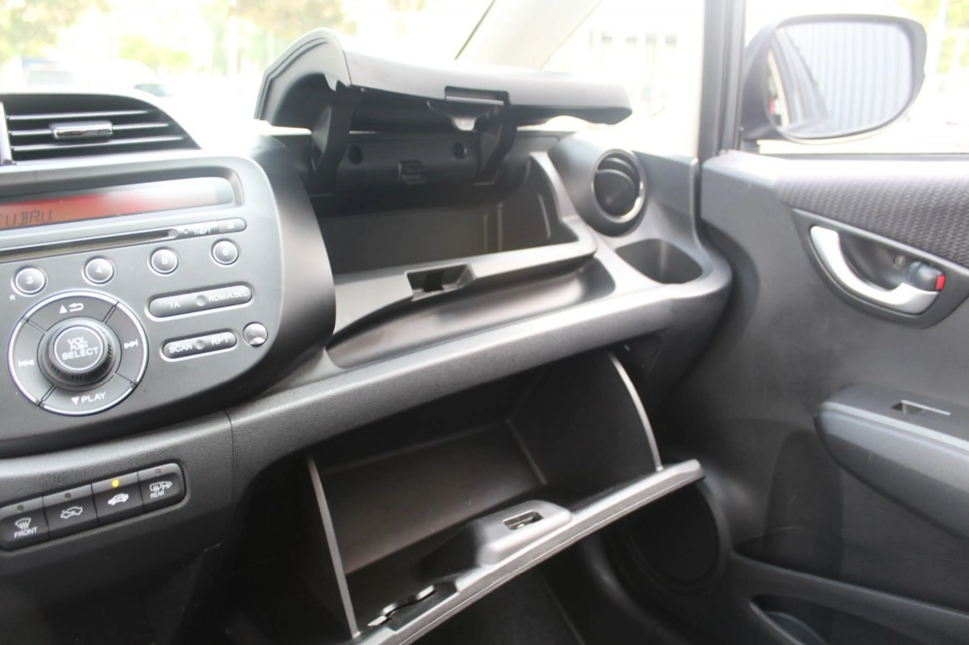 Honda Jazz 1.4 COMFORT/ Airco/ 5 drs / netto auto!! — photo 35