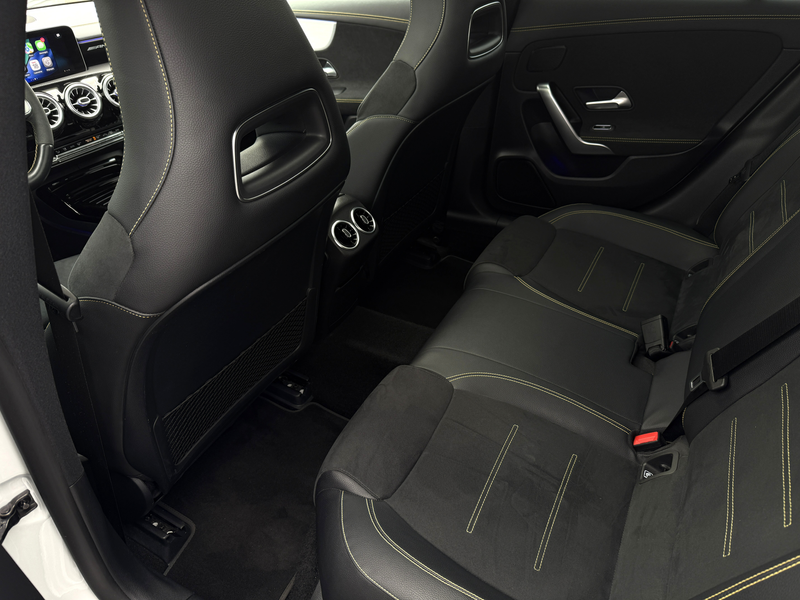 Mercedes-Benz CLA 45 AMG S 4-MATIC+ PACK AERO LED AMBI PANO CARPL CAM GA1 — photo 14
