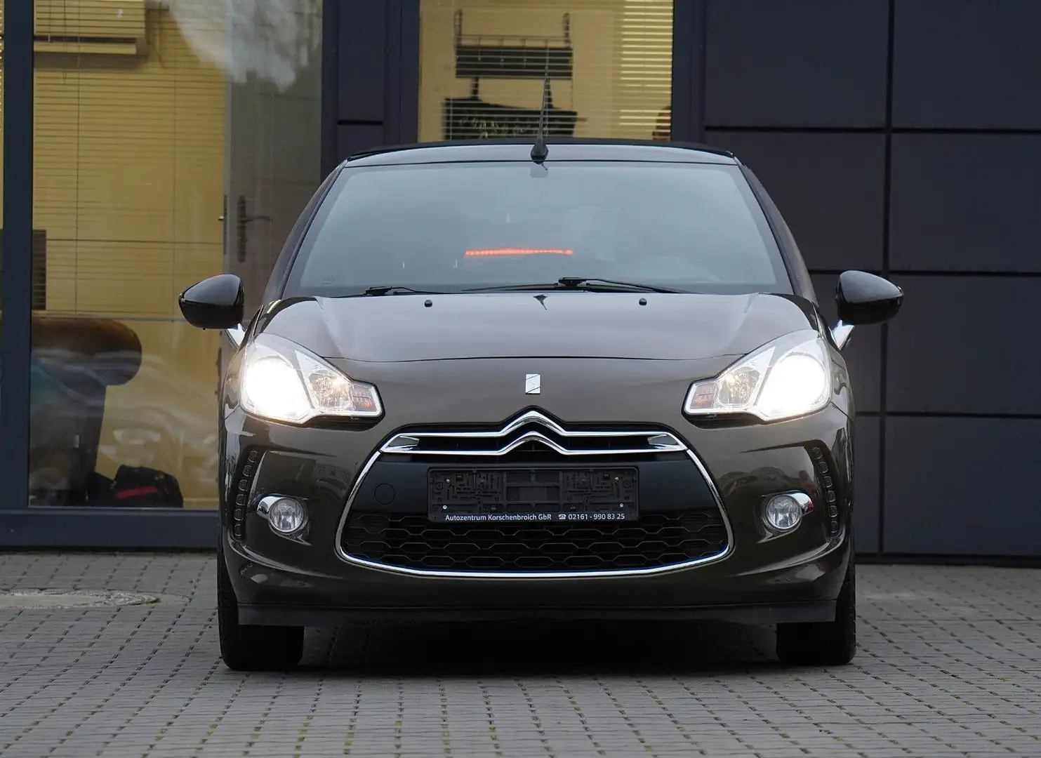 Citroen DS3 Chic *2 J. GARANTIE*Verdeck ohne Funktion* Marrón - 2