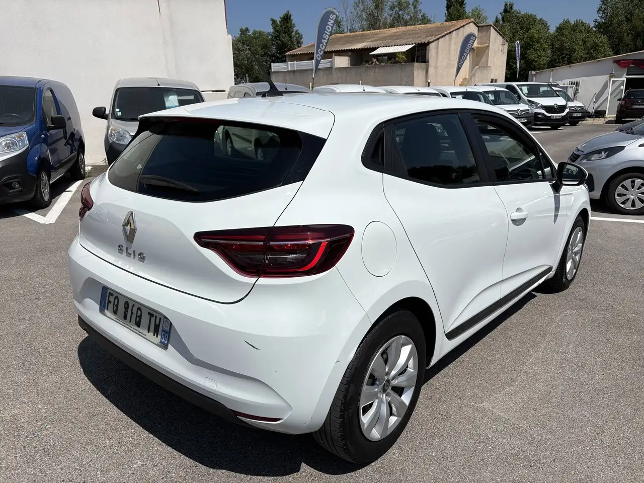 Renault Clio Citadine 3 portes — photo 3