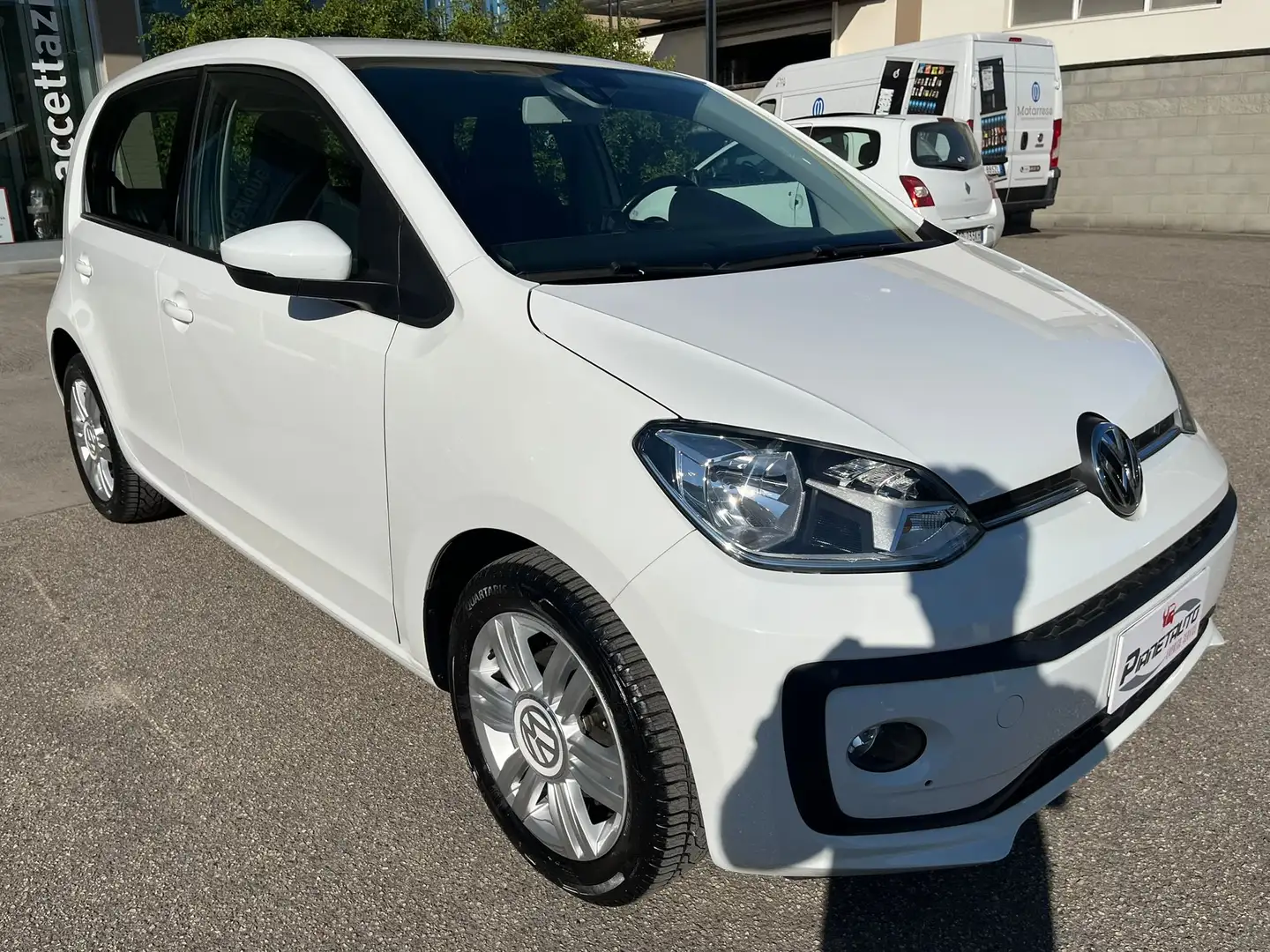 Volkswagen up! 5p 1.0 High 75cv OK NEOPAT. PDC/TEL./CLIMA PERF. Bianco - 1