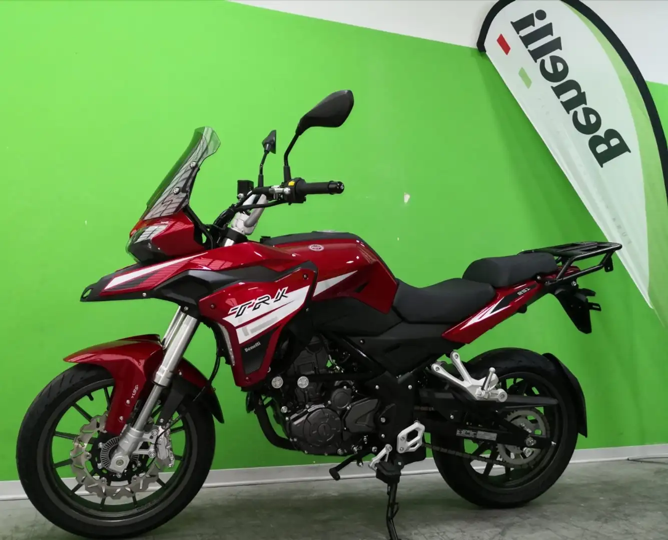 Benelli TRK 251 Abs Rot - 2