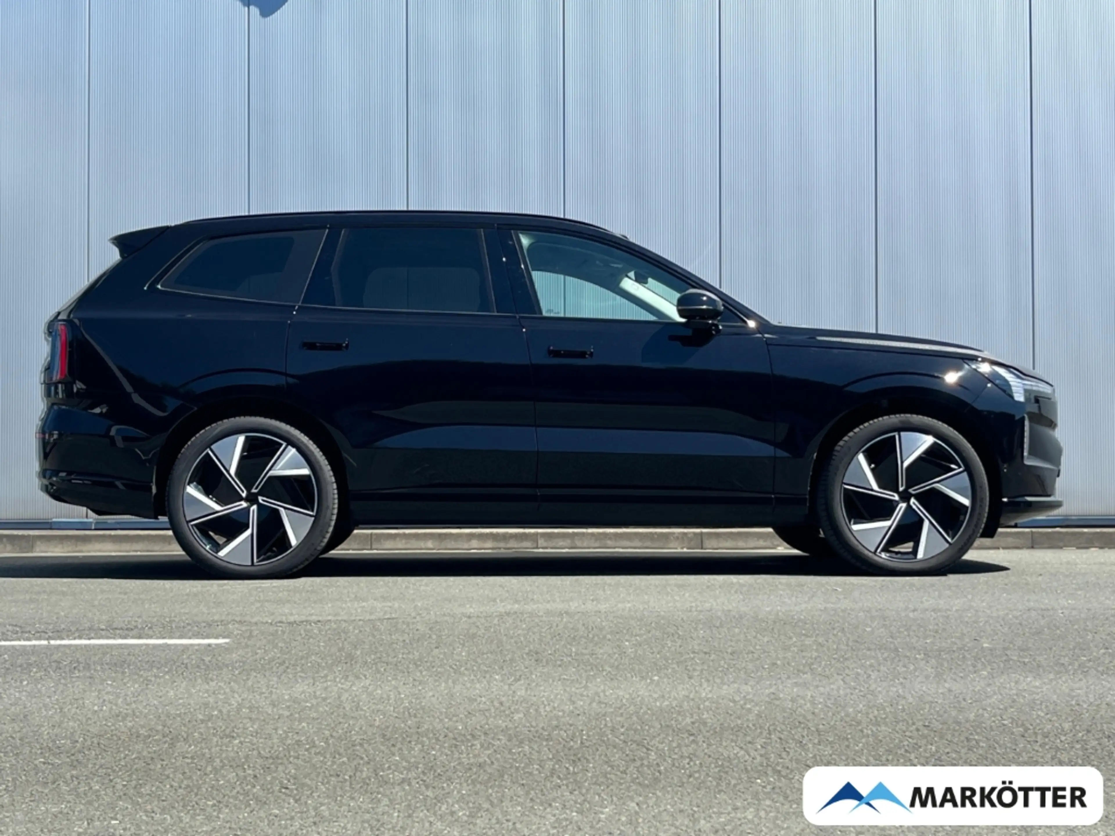 Volvo EX90 Ultra Twin Performance ACC/B&W/7-Sitzer — photo 4