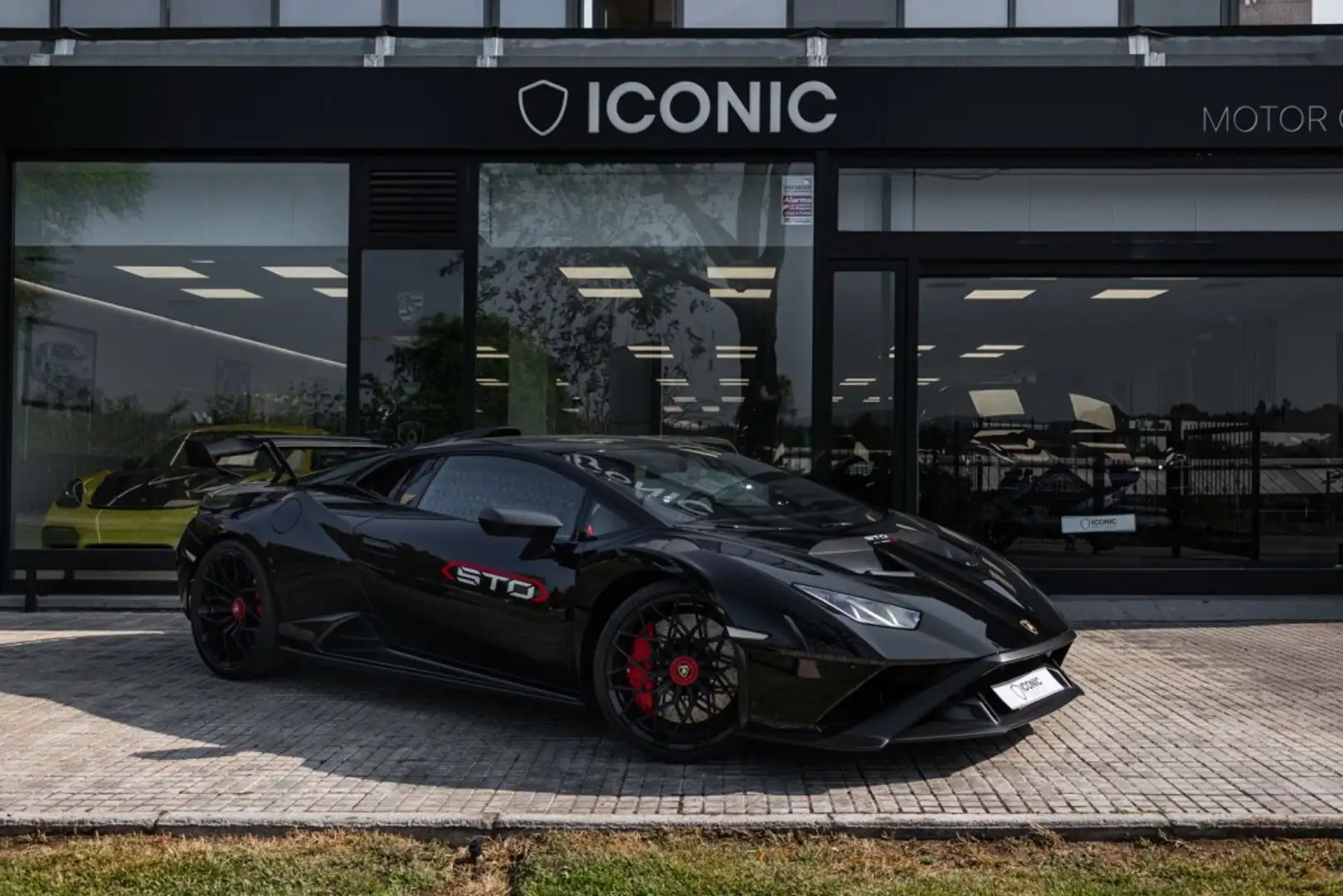 Lamborghini Huracán STO RWD Negro - 1