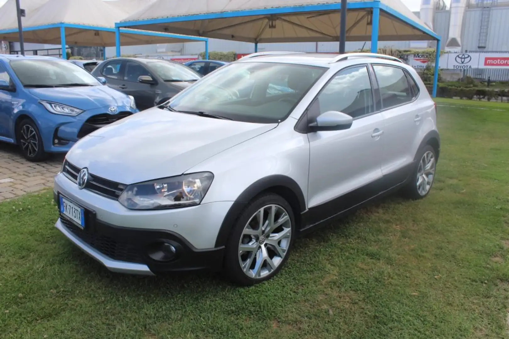 Volkswagen Polo 1.2 TSI BlueMotion Technology Gris - 2