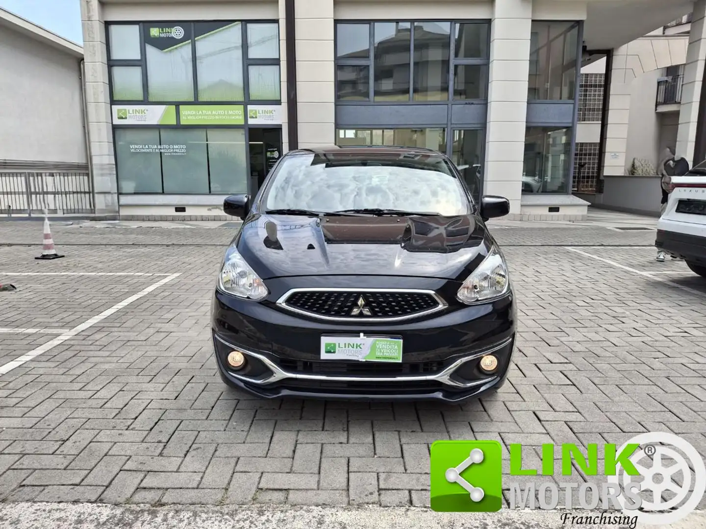 Mitsubishi Space Star 1.0 Funky GARANZIA INCLUSA Nero - 2