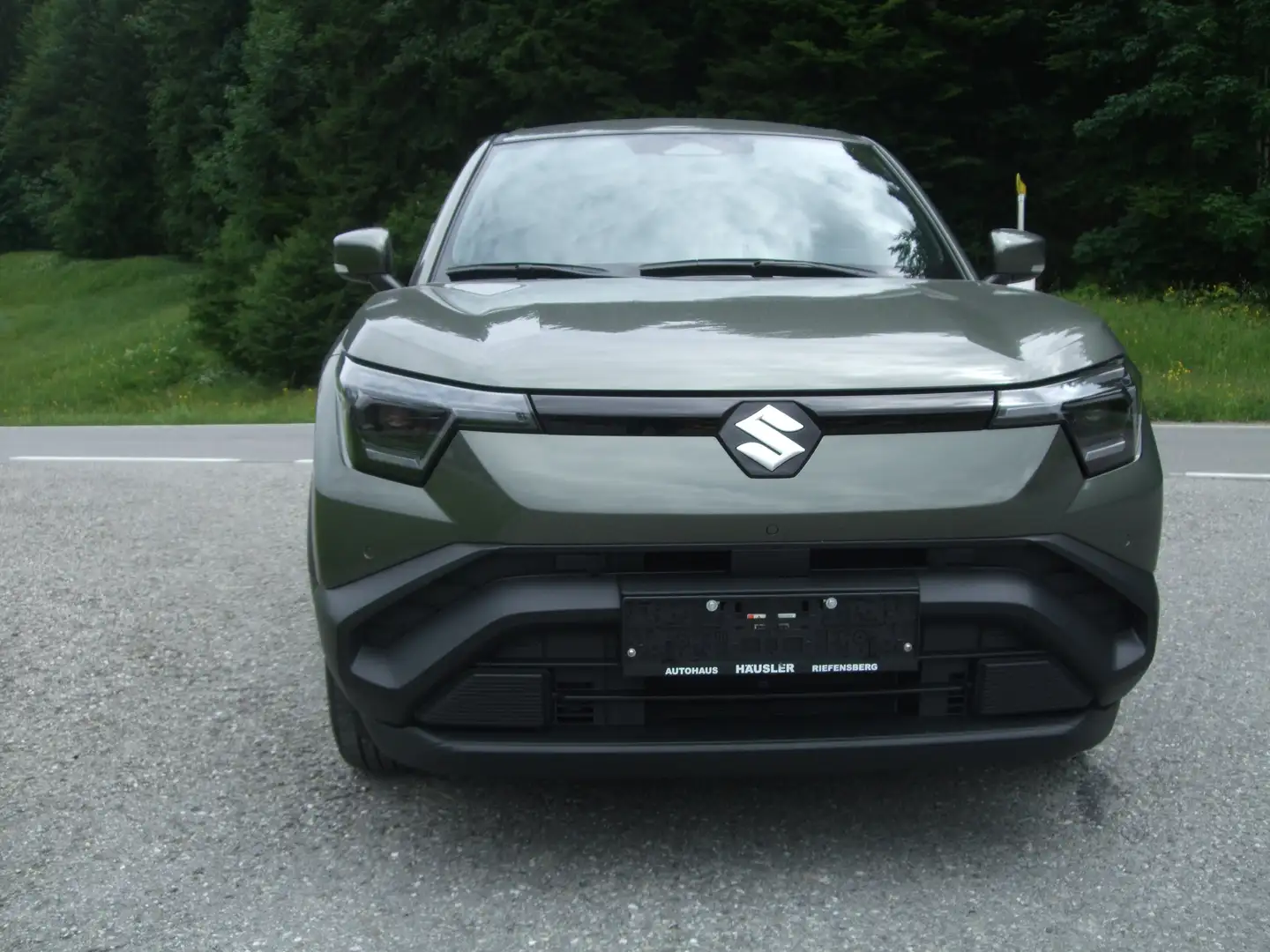 Suzuki Vitara E-Shine Allgrip 61kWh Grün - 2