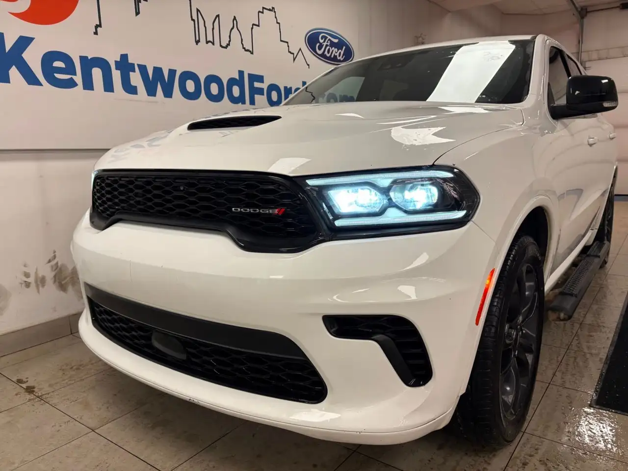 Dodge Durango снимка Dodge Durango