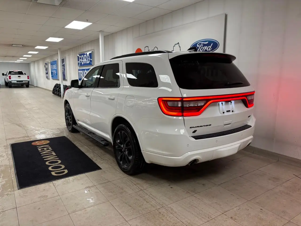 Dodge Durango снимка Dodge Durango