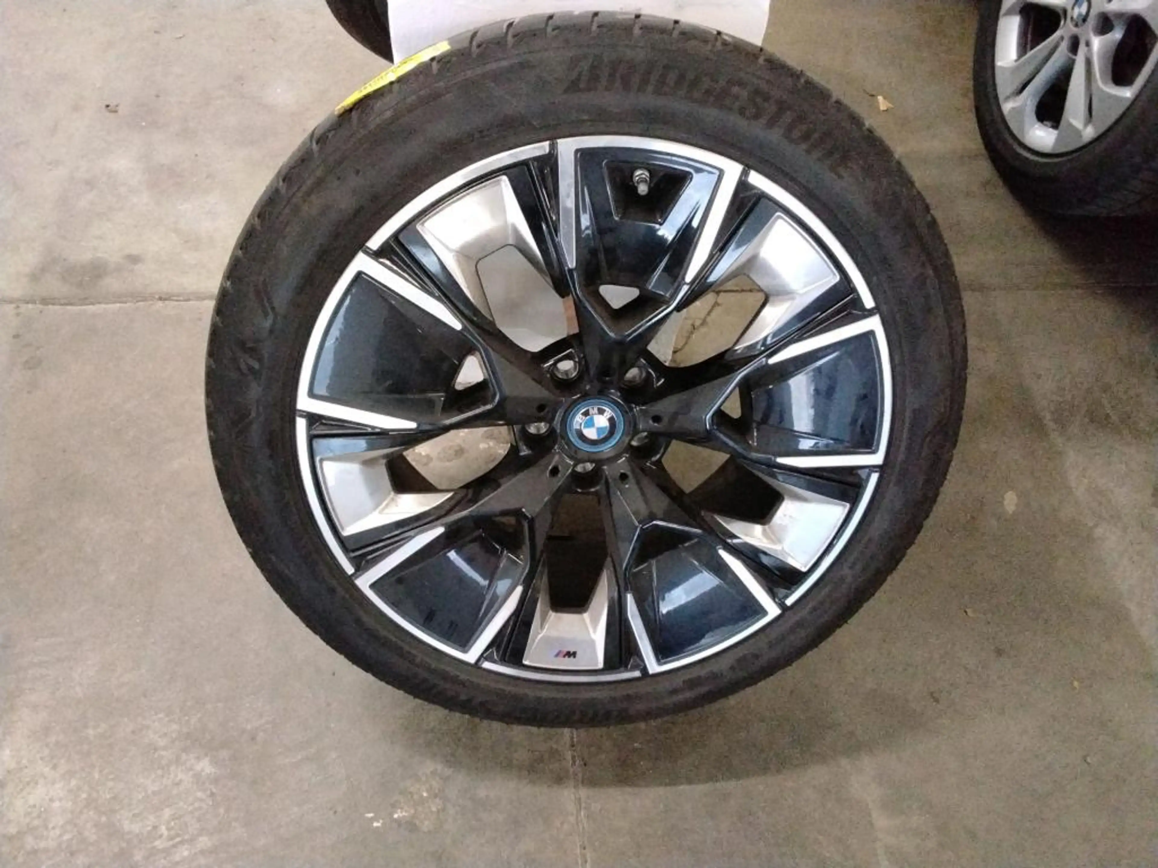 BMW iX3 Impressive *20Zoll*LEDER*PANORAMA*LASER*HuD*AHK* — photo 2