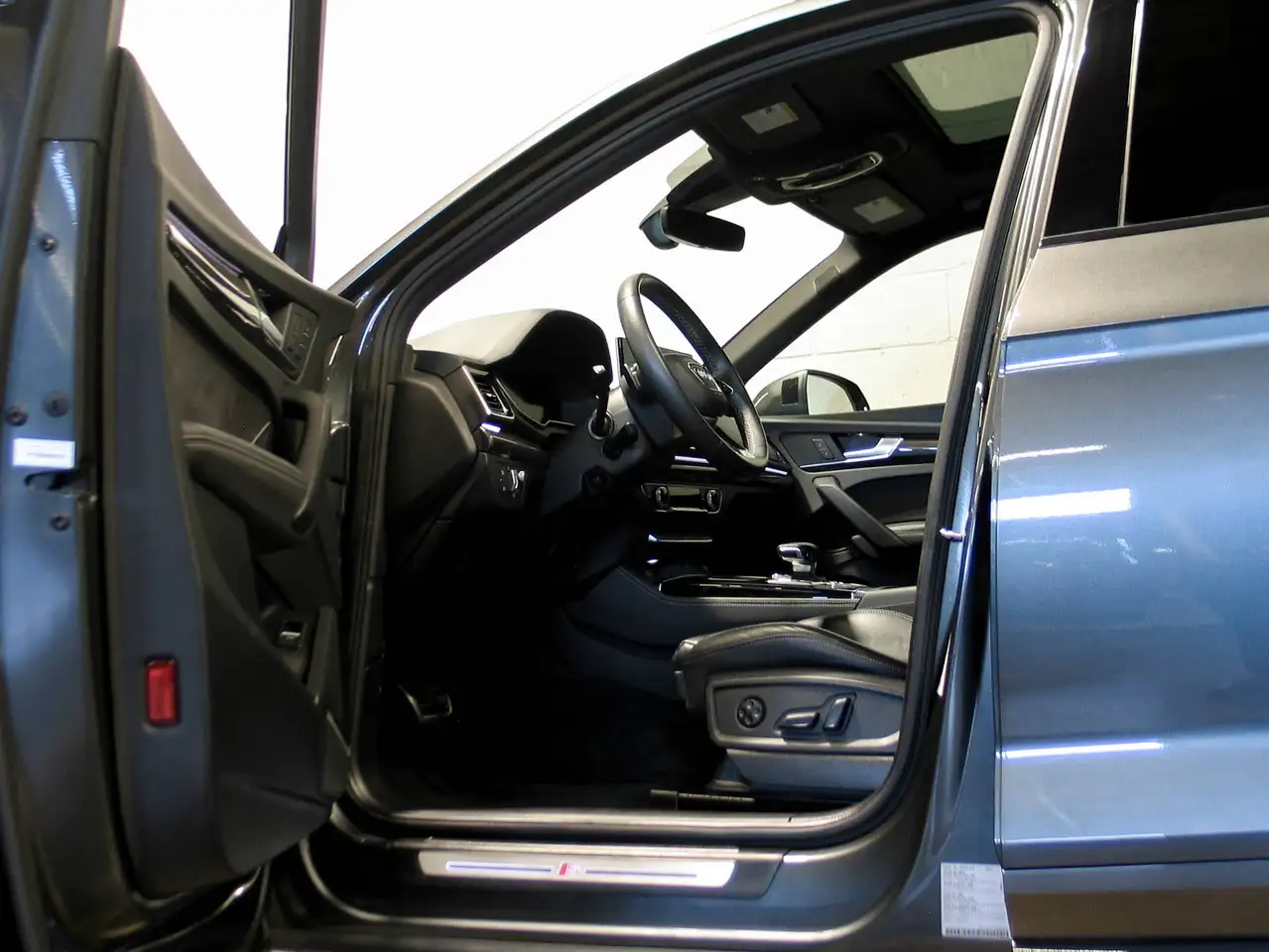 Audi SQ5 снимка Audi SQ5